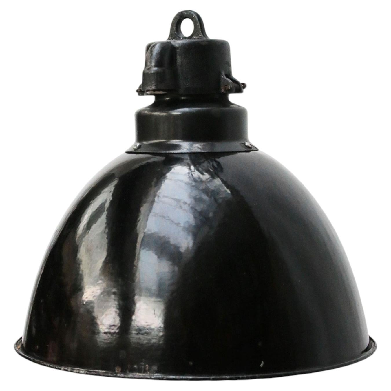 Vintage Industrial Schwarz Emaille Pendelleuchte, 1920er Jahre