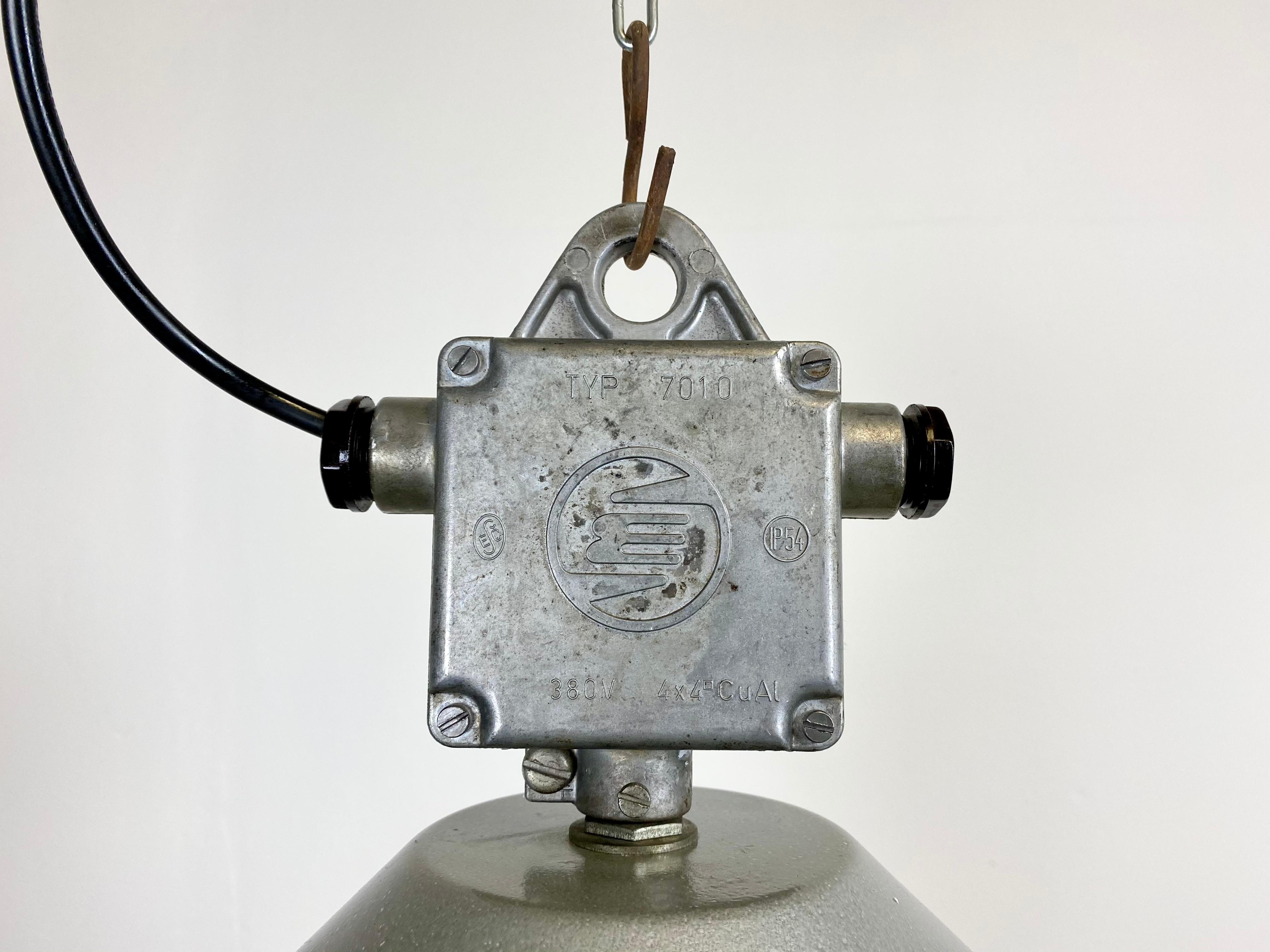 Enameled Vintage Industrial Black Enamel Pendant Lamp from Elektrosvit, 1960s