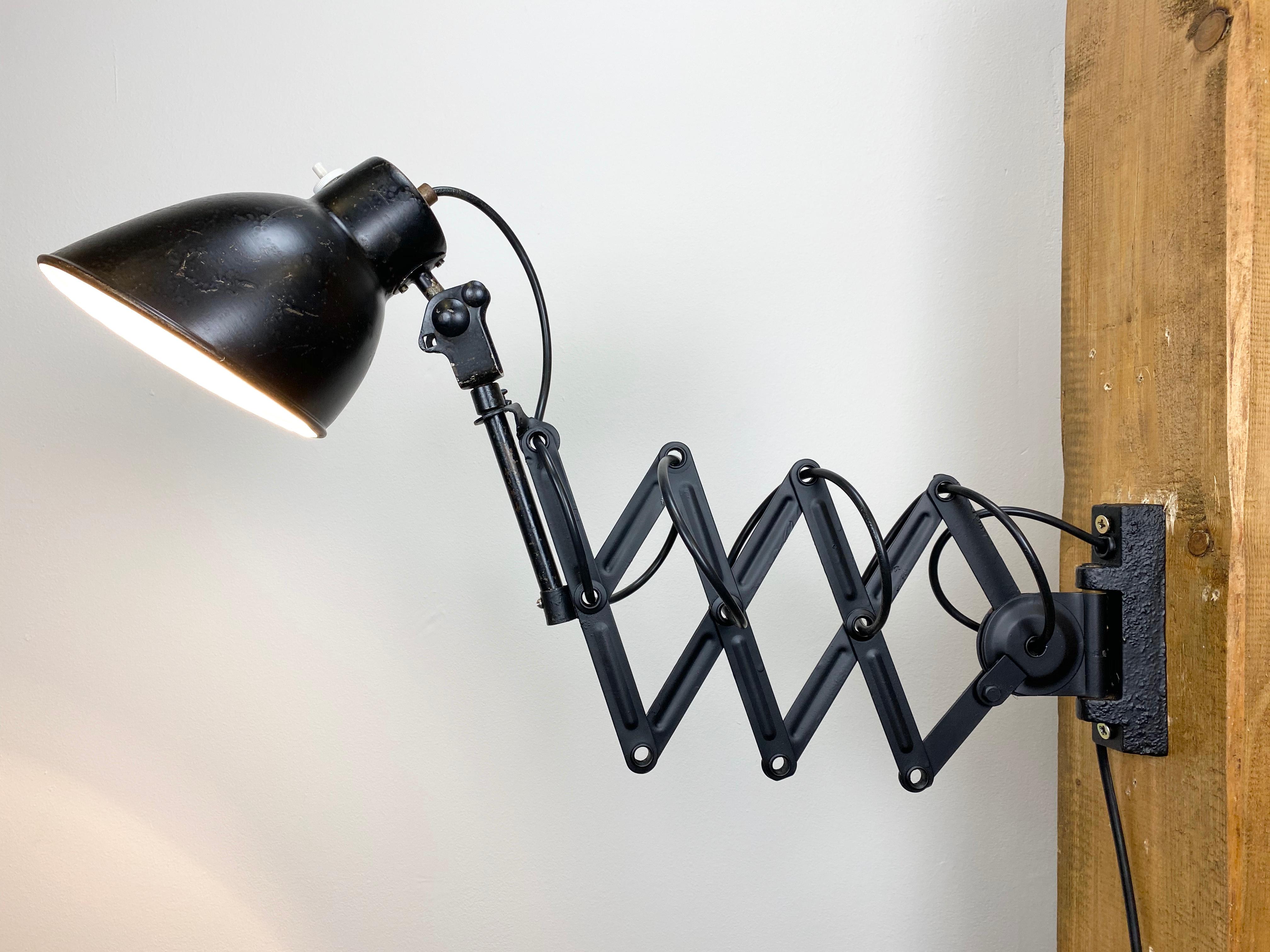 Vintage Industrial Black Scissor Wall Lamp, 1950s 1