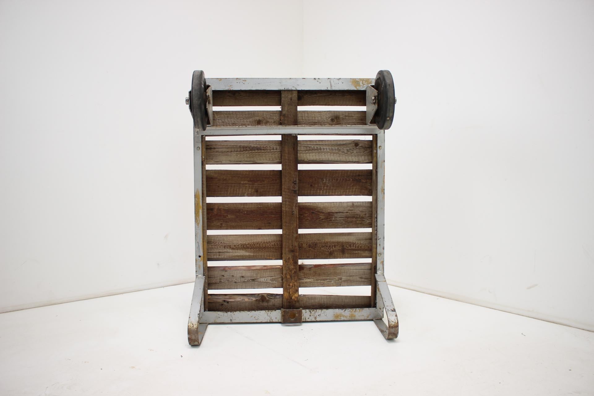 Carrello industriale vintage, anni '50, Cecoslovacchia in vendita 2