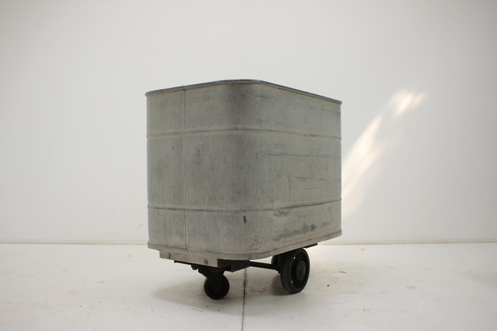 Industriewagen von KOVO BZENEC, 1950er Jahre, Tschechoslowakei im Angebot 3