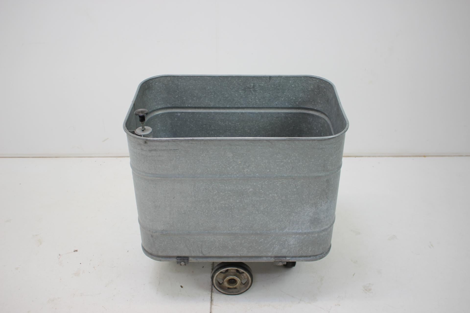 Carro industrial vintage de KOVO BZENEC, años 50, Checoslovaquia en venta 6