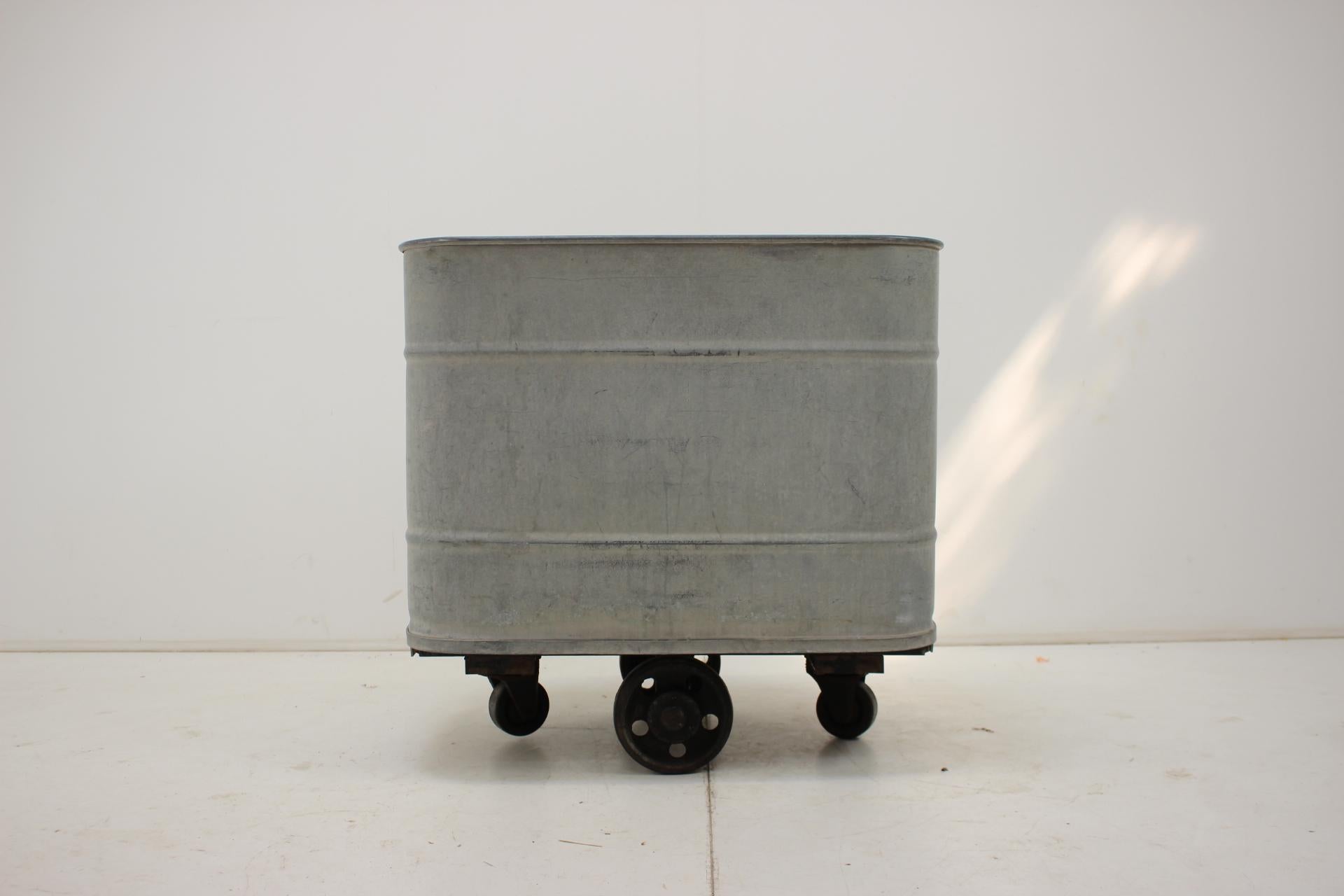 Industriewagen von KOVO BZENEC, 1950er Jahre, Tschechoslowakei (Tschechisch) im Angebot