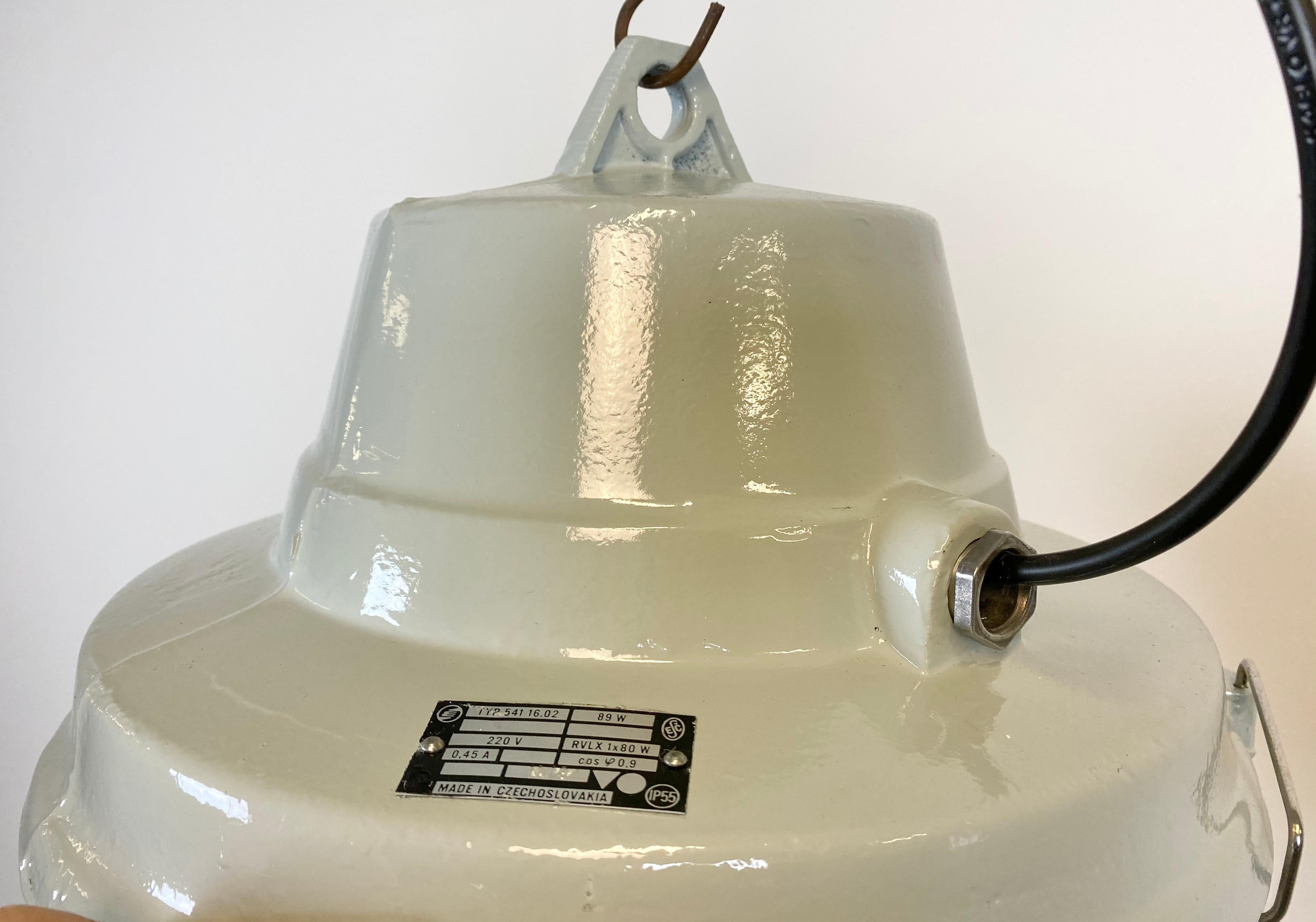 Vintage Industrial Cast Aluminium Pendant Lamp, 1990s For Sale 1