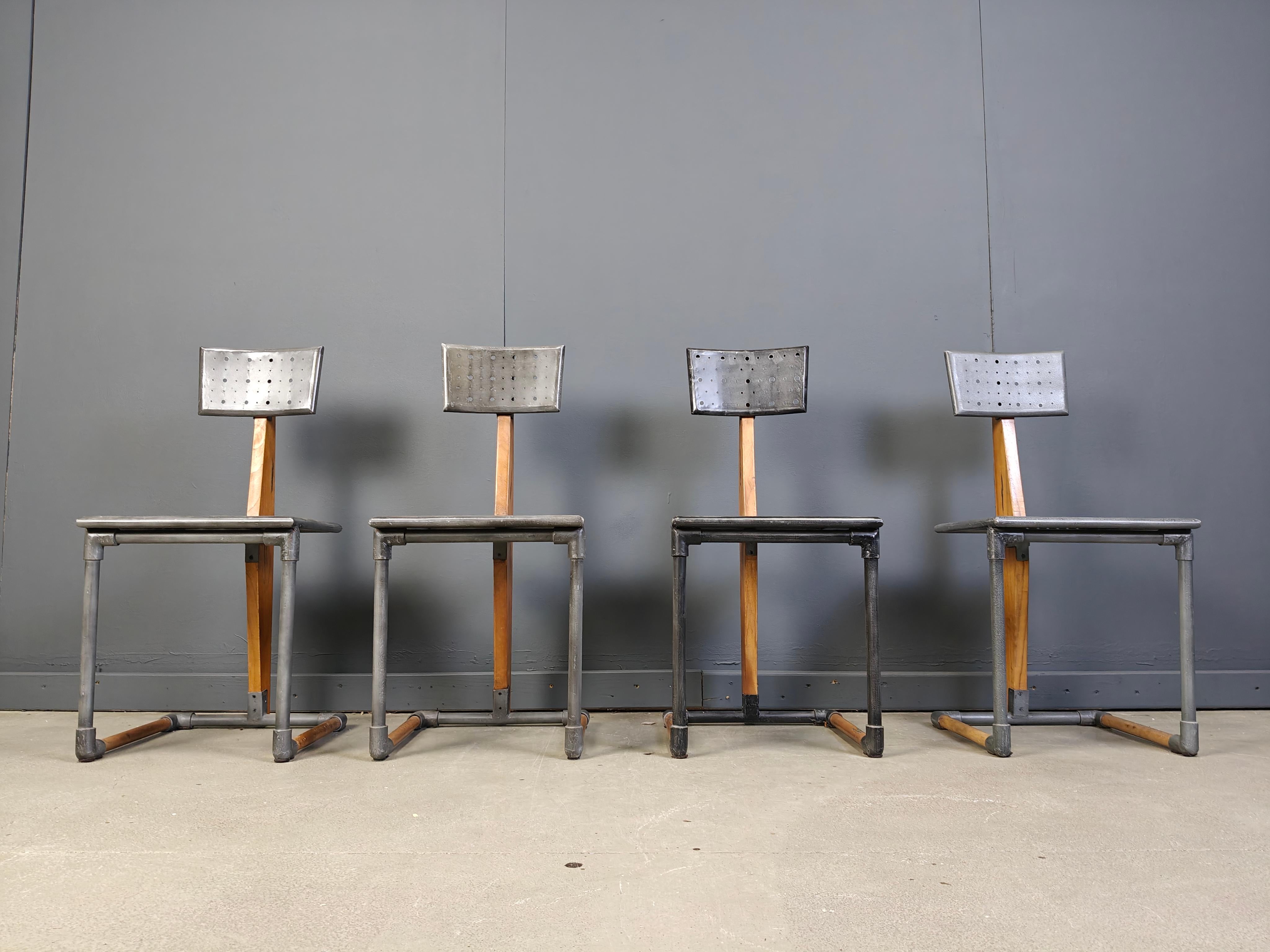 Chaises industrielles vintage, 1970 - ensemble de 4 en vente 2