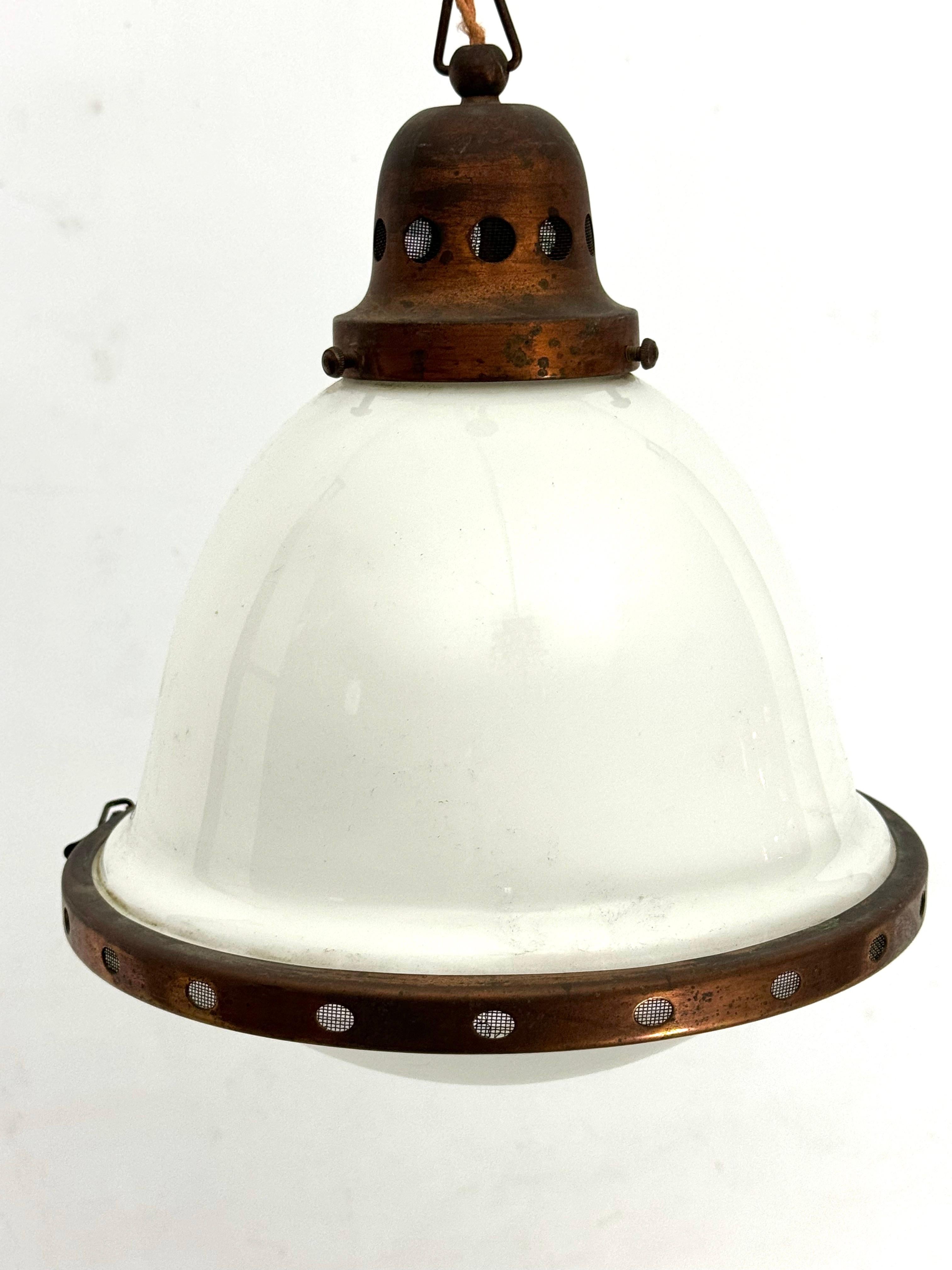 Vintage Industrial chandelier in copper and milk glass. Italy 1950s For Sale 2