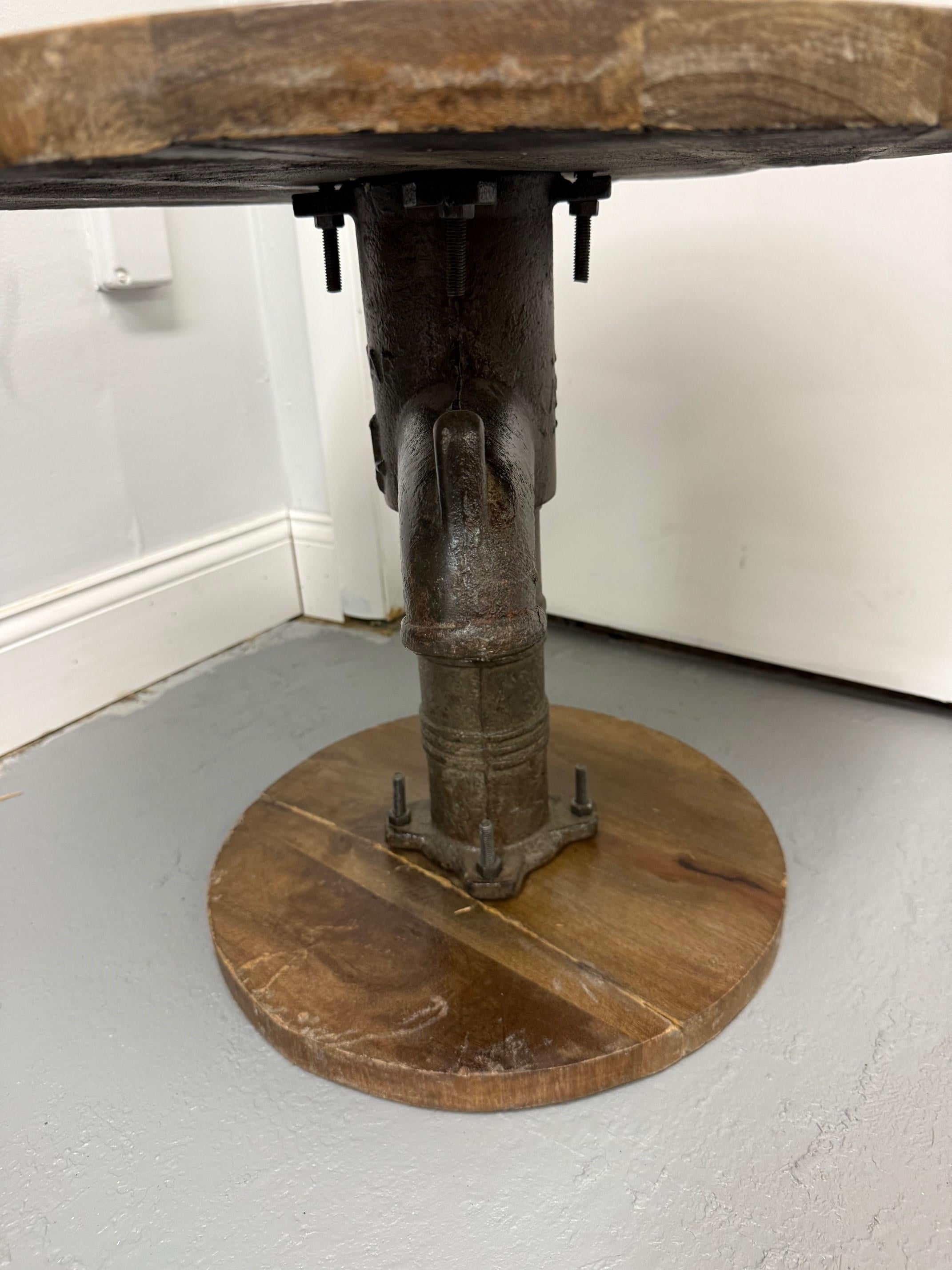 Vintage Industrial Chic Iron & Wood Water Pump Side Table. In Good Condition For Sale In Stamford, CT