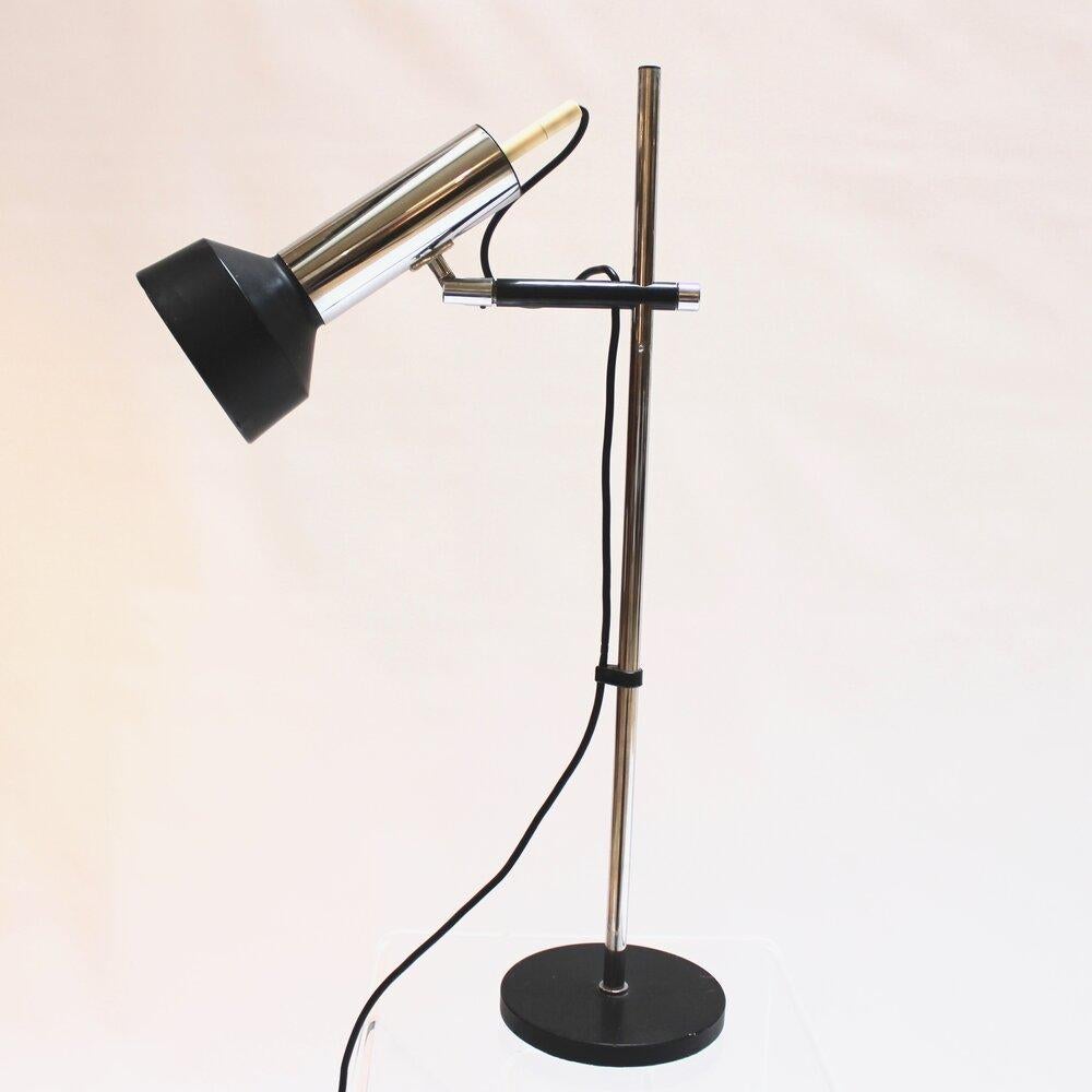 Industriel Lampe industrielle vintage chromée et noire à pampilles articulées en vente