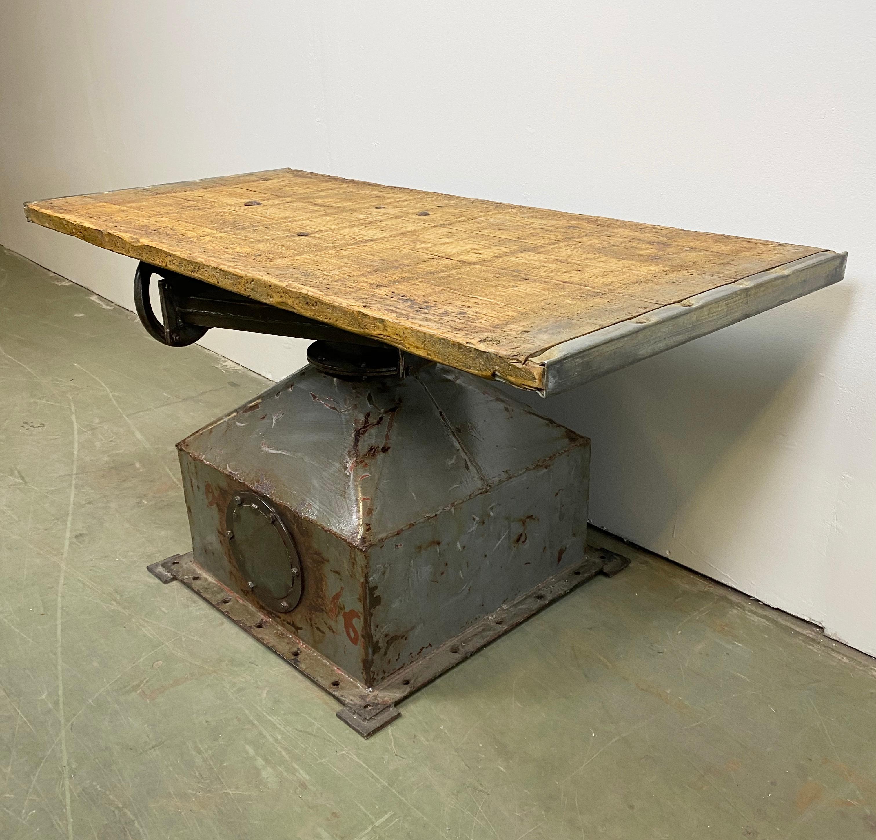 Iron Vintage Industrial Coffee Table, 1950s