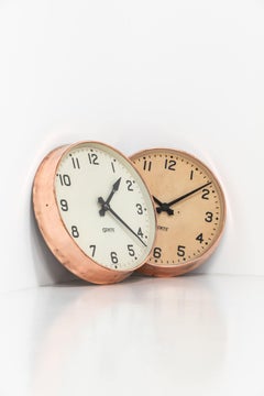 Reloj de pared de cobre industrial vintage Gents of Leicester Factory c.1930