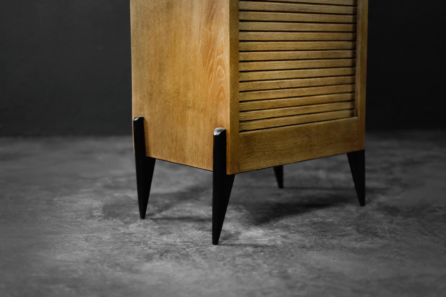 Vintage Industrial Danish Roller Shutter Brown Oak Kabinett mit mehreren Schubladen im Angebot 4