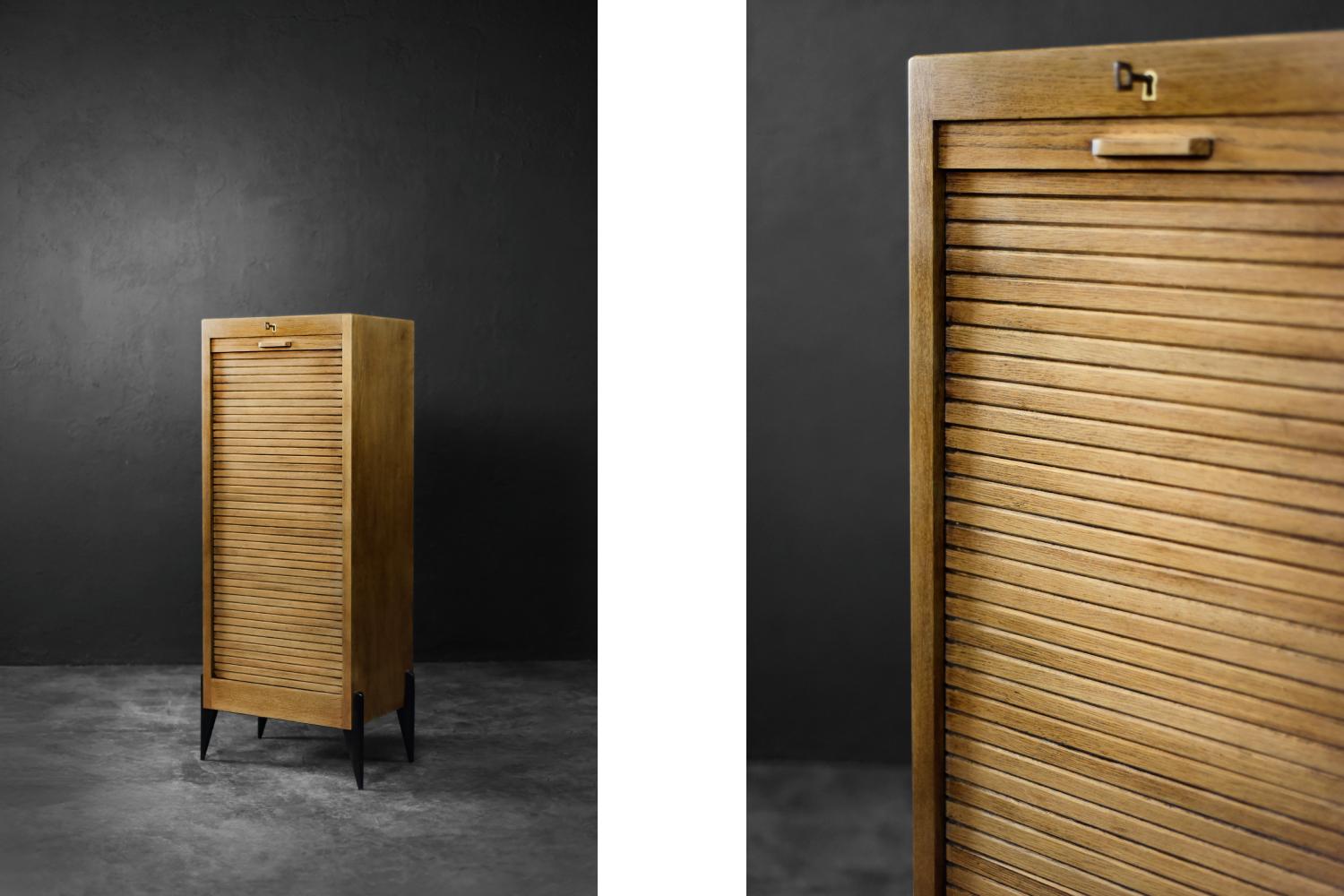 Vintage Industrial Danish Roller Shutter Brown Oak Kabinett mit mehreren Schubladen im Angebot 1