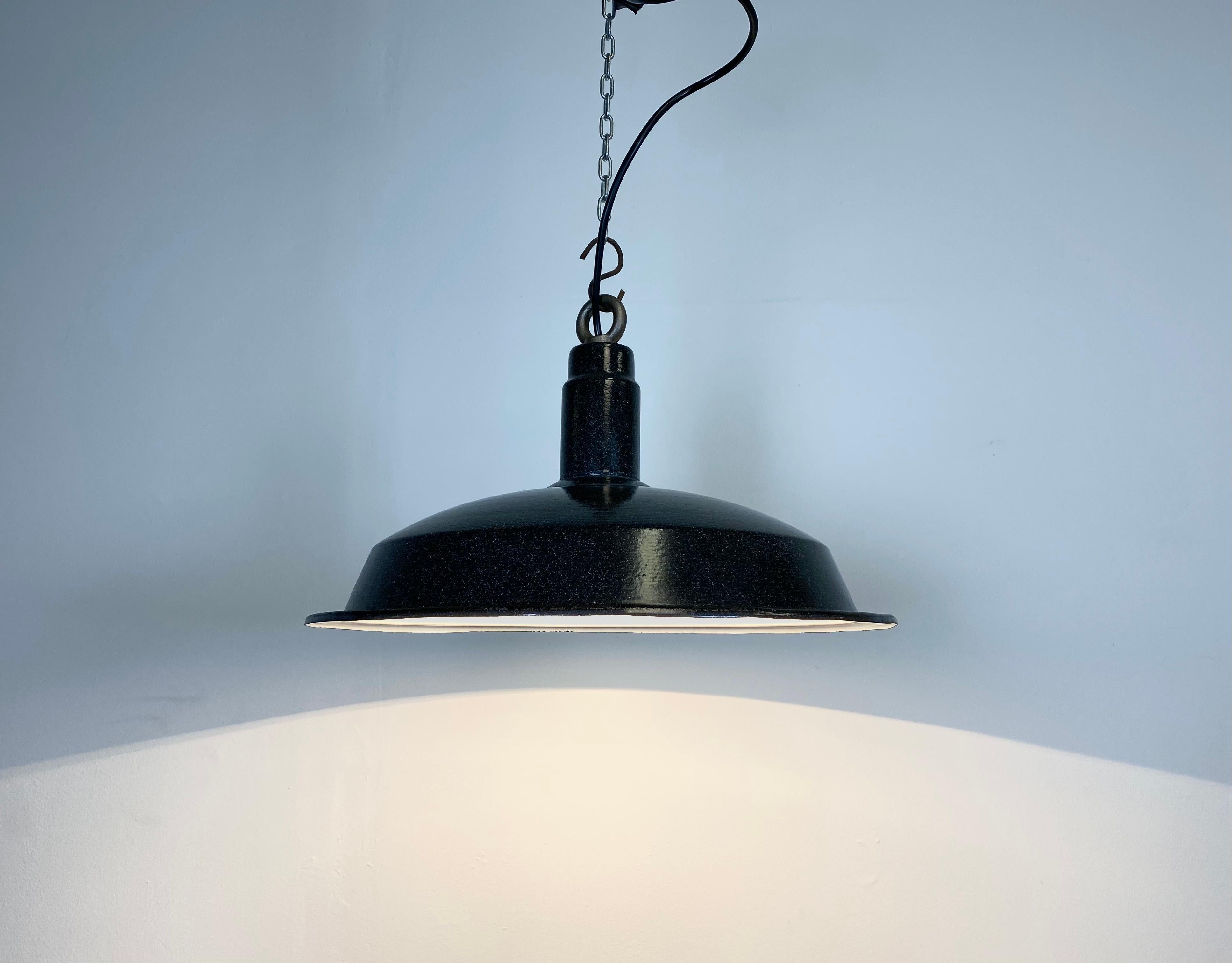 Vintage Industrial Dark Grey Enamel Hanging Light, 1950s For Sale 3