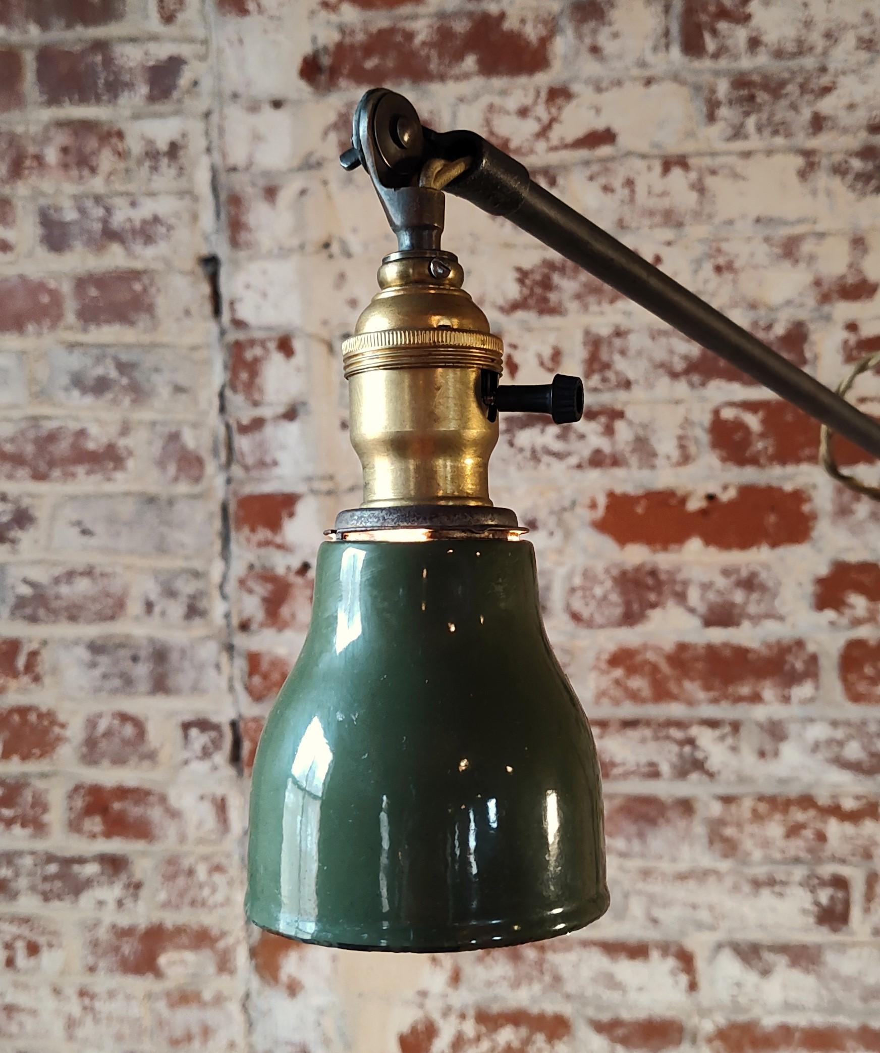 Vintage Industrial Doppelarm Stehlampe im Angebot 2