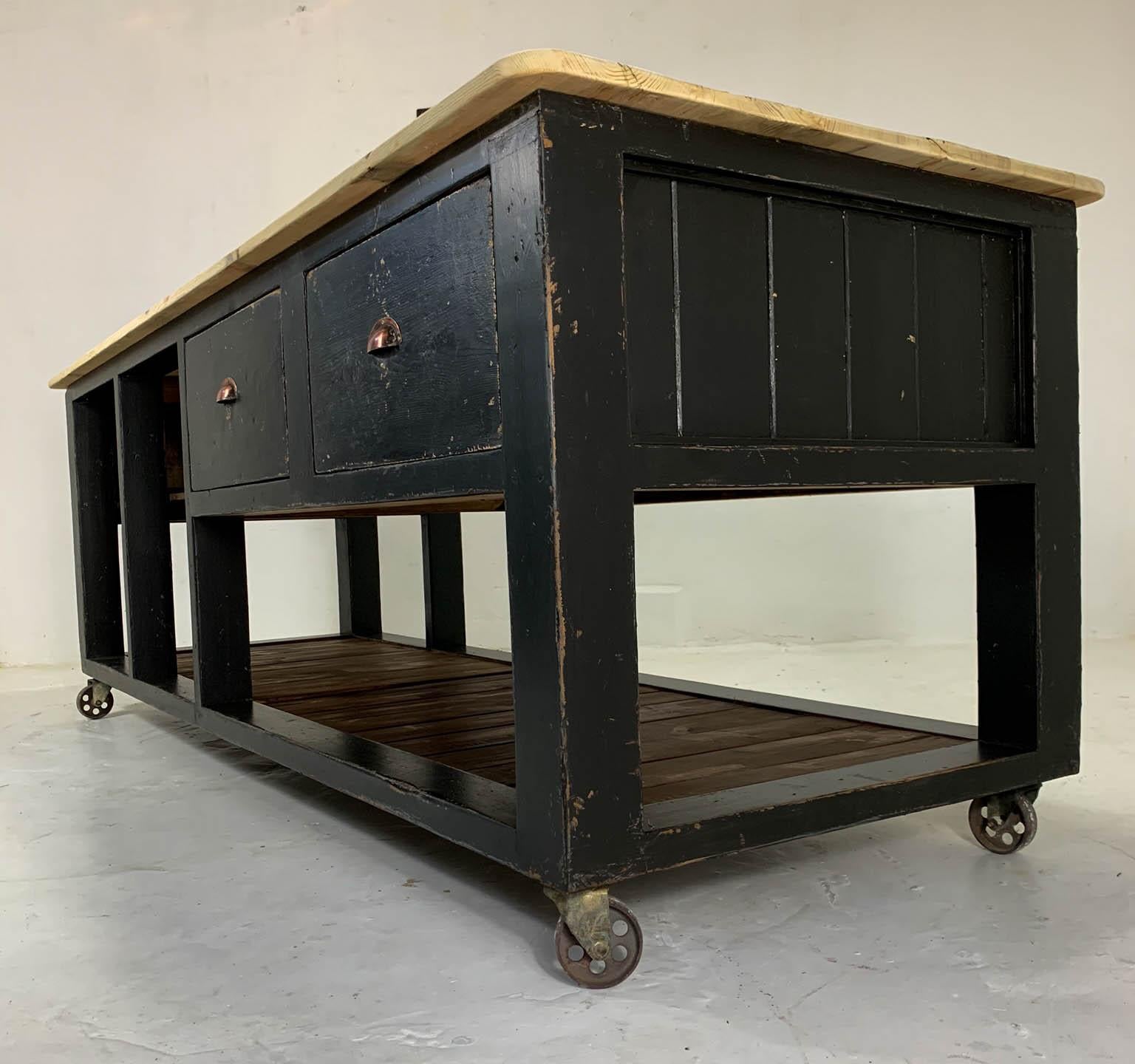 Mid-20th Century Vintage Industrial English Country House WorkTable Workbench Pine Kitchen Island