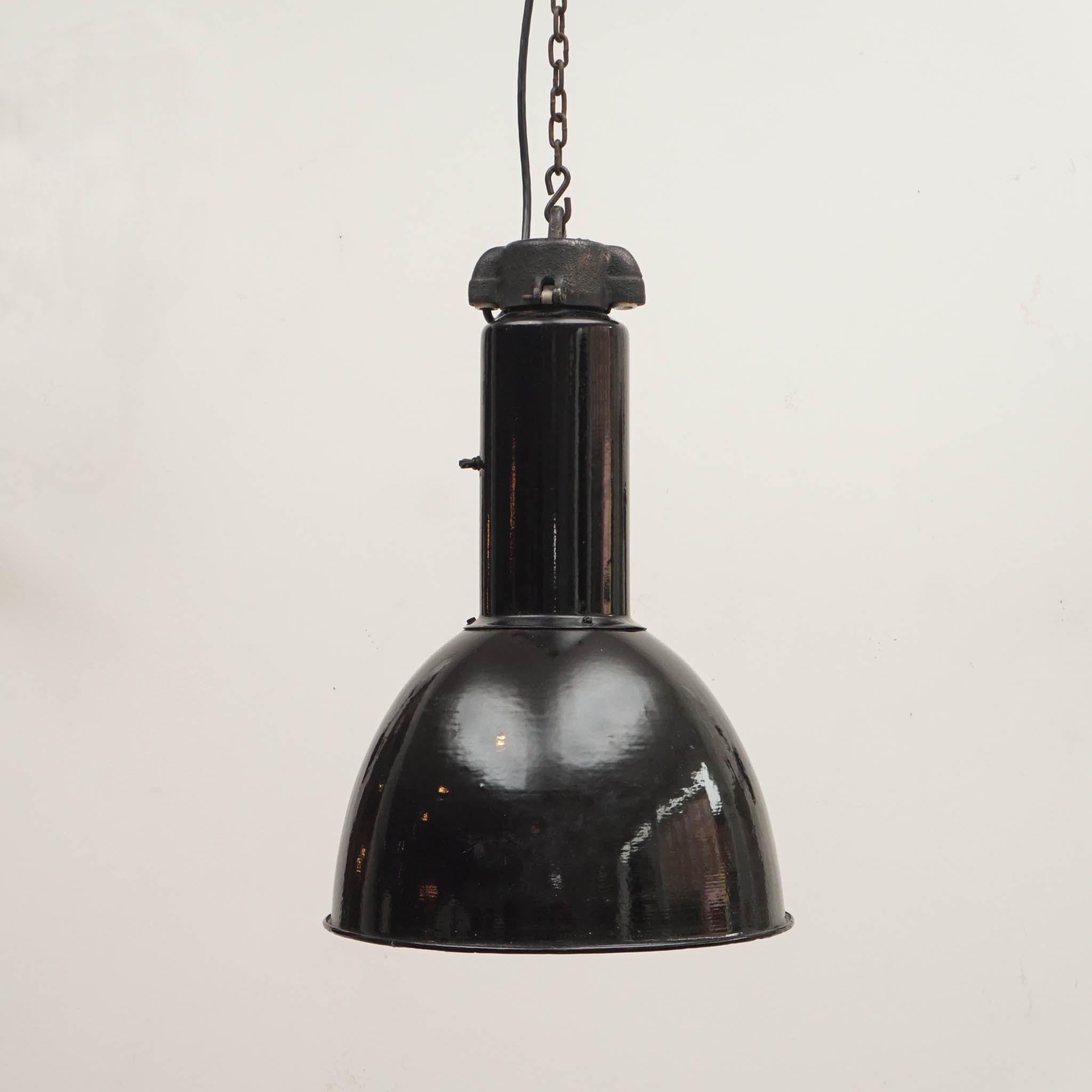 Américain Vintage Industrial Factory Lights en vente
