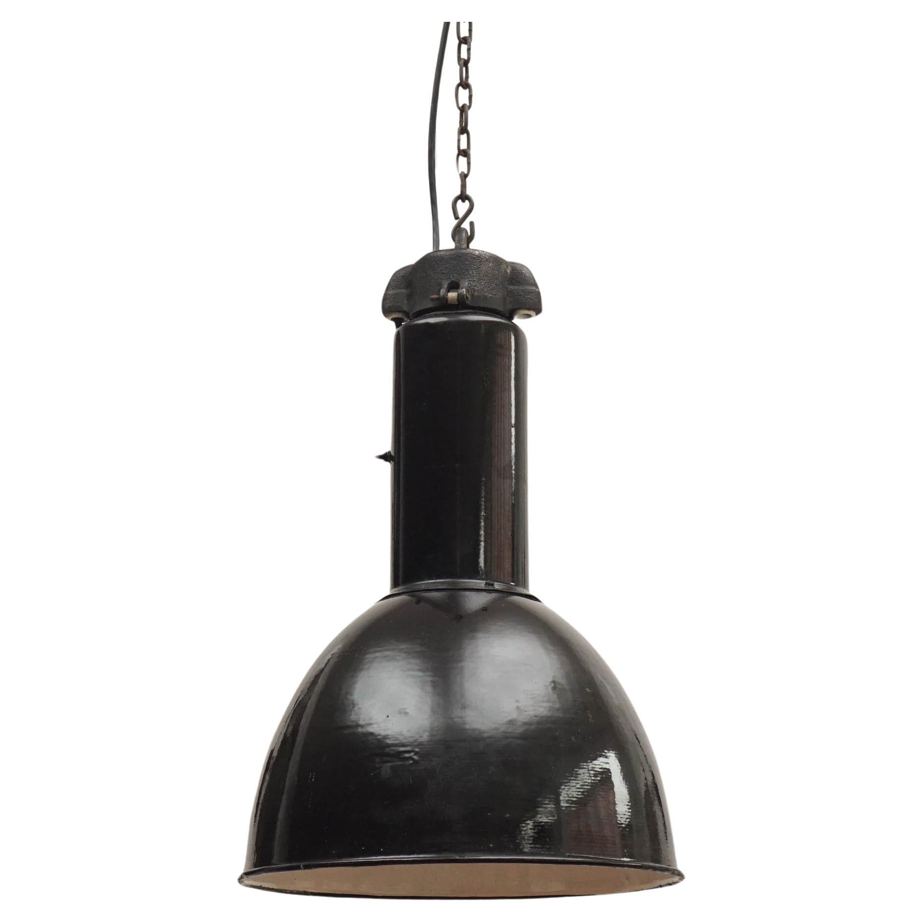 Vintage Industrial Factory Lights en vente