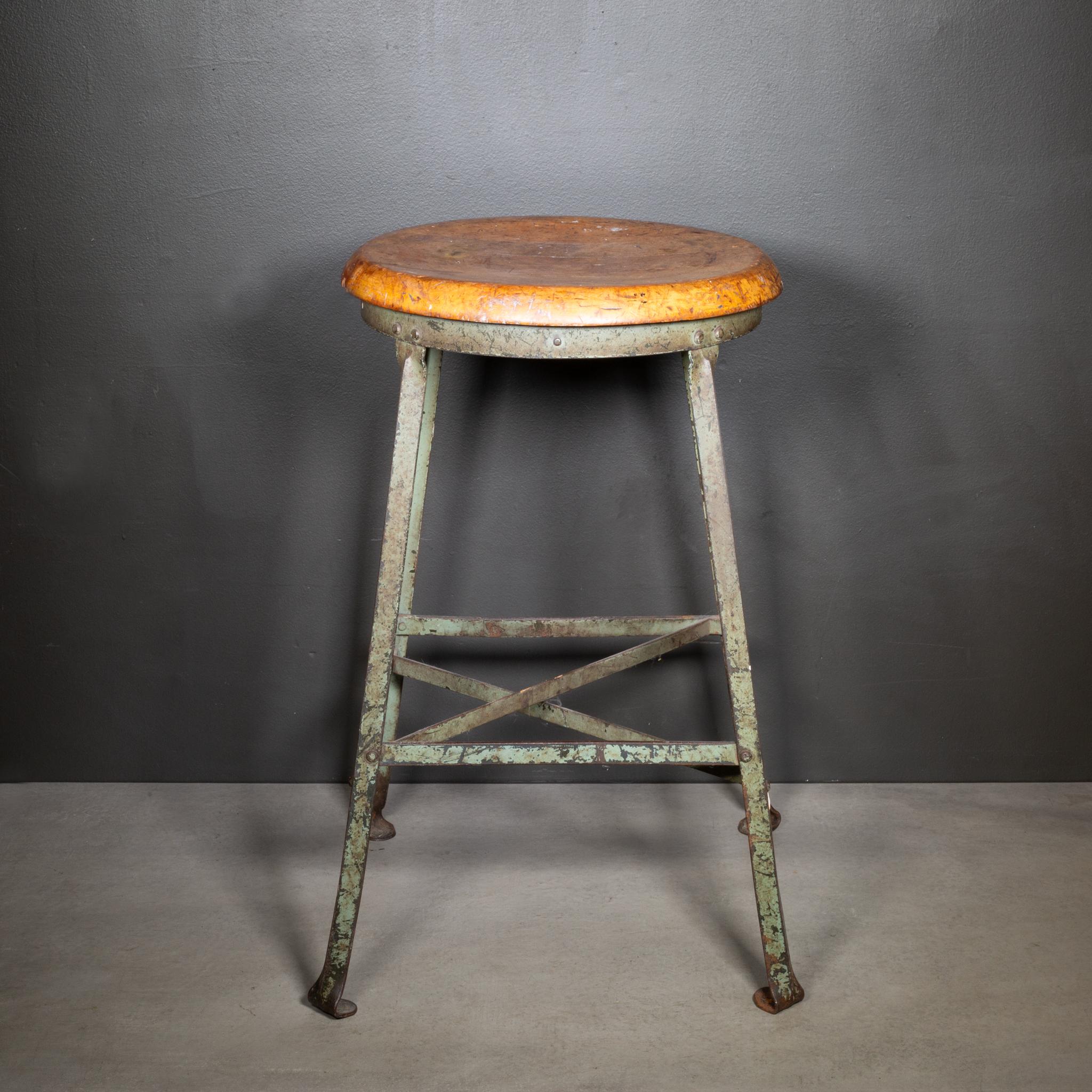Vintage Industrial Factory Stool c.1940 In Good Condition For Sale In San Francisco, CA