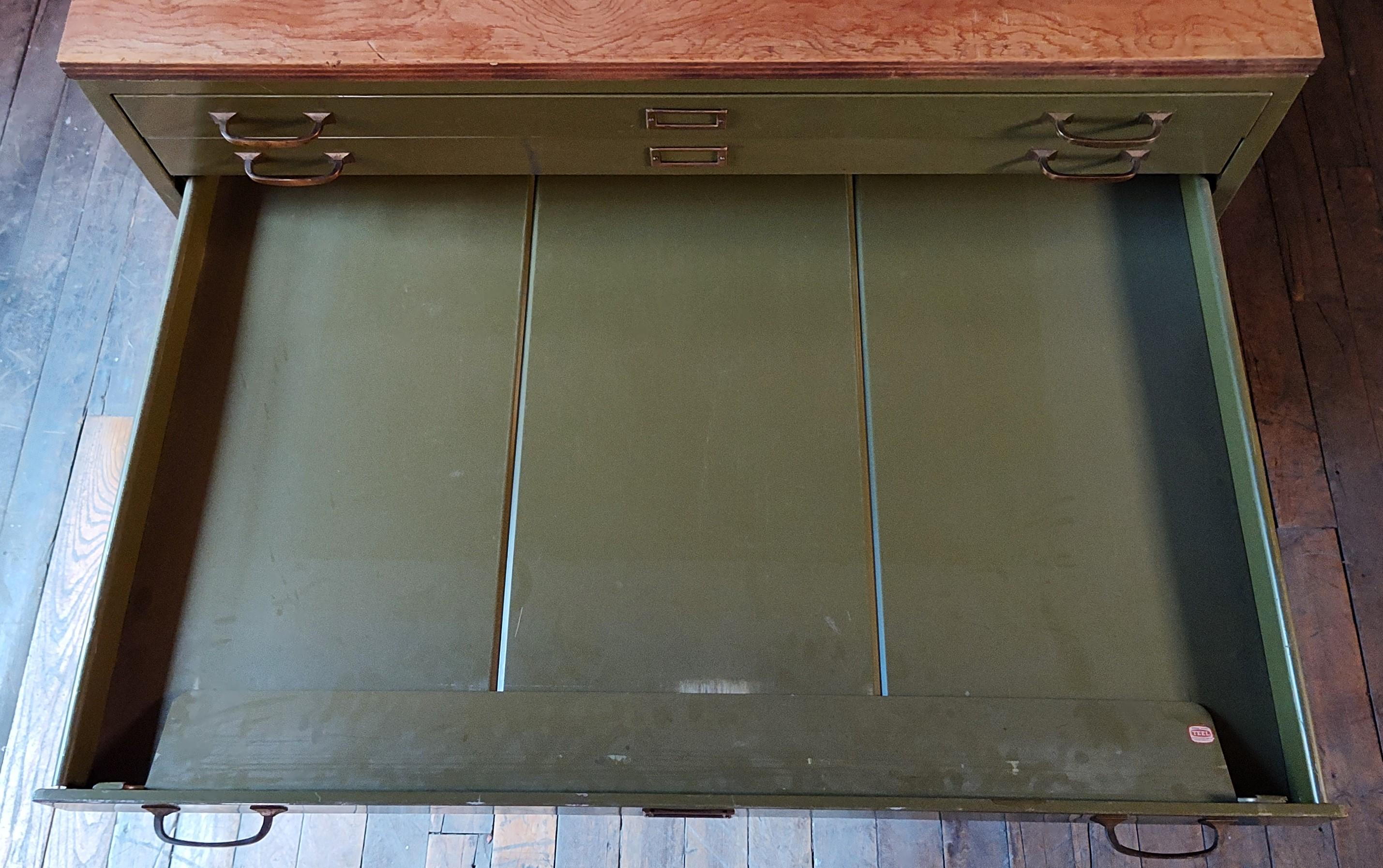 Flacher Aktenschrank Vintage Industrial 8