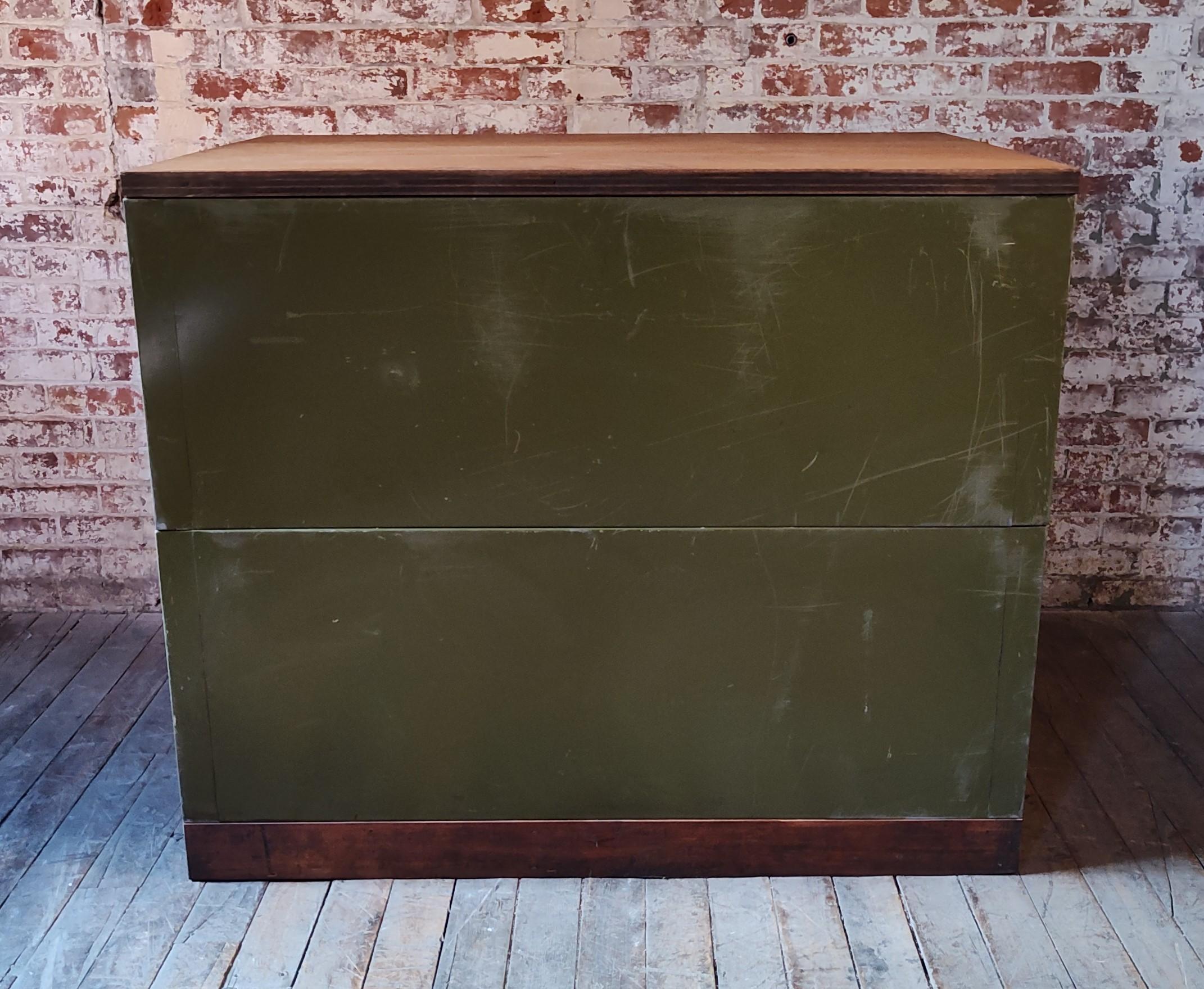 Flacher Aktenschrank Vintage Industrial (20. Jahrhundert)