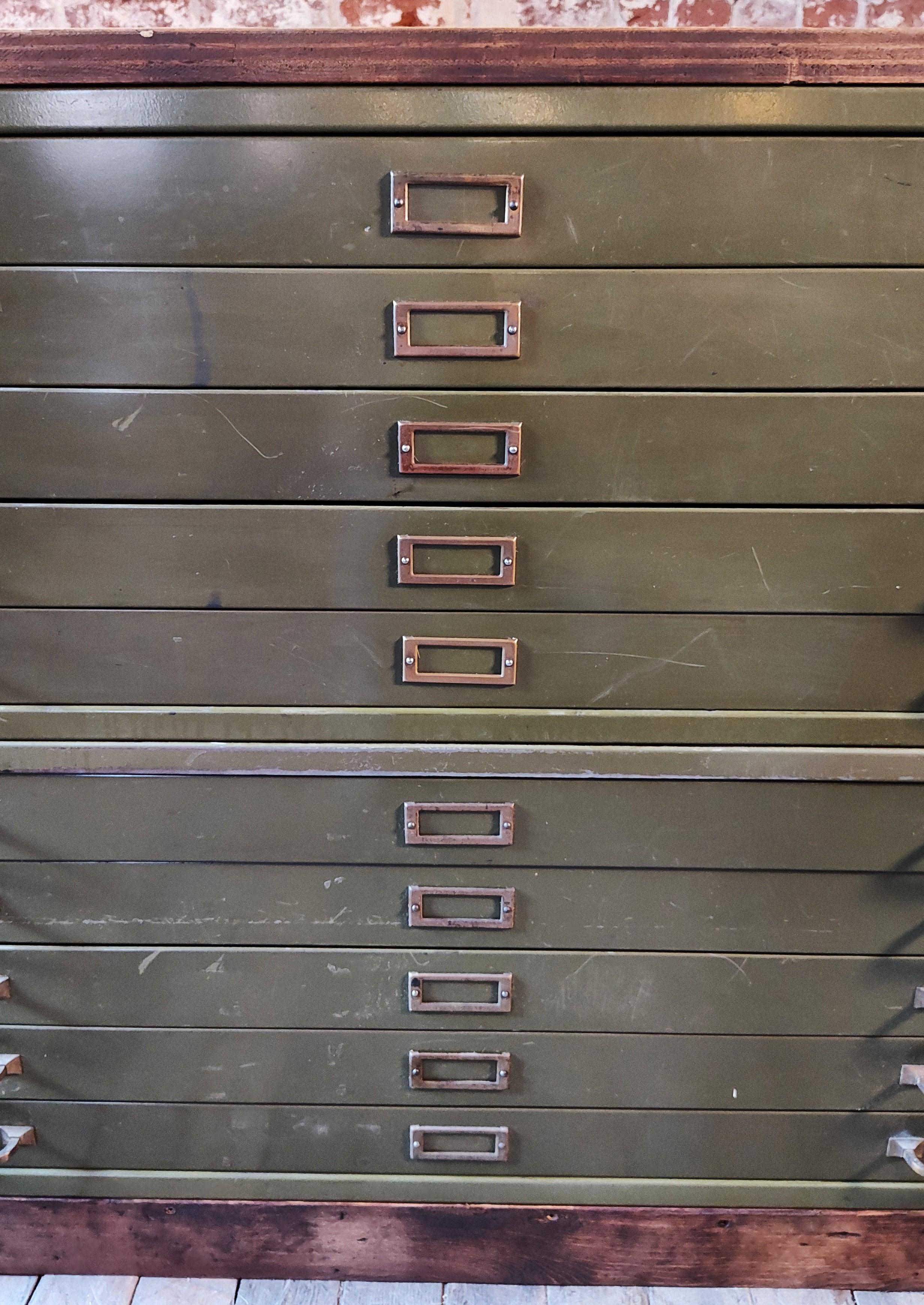 Flacher Aktenschrank Vintage Industrial 3