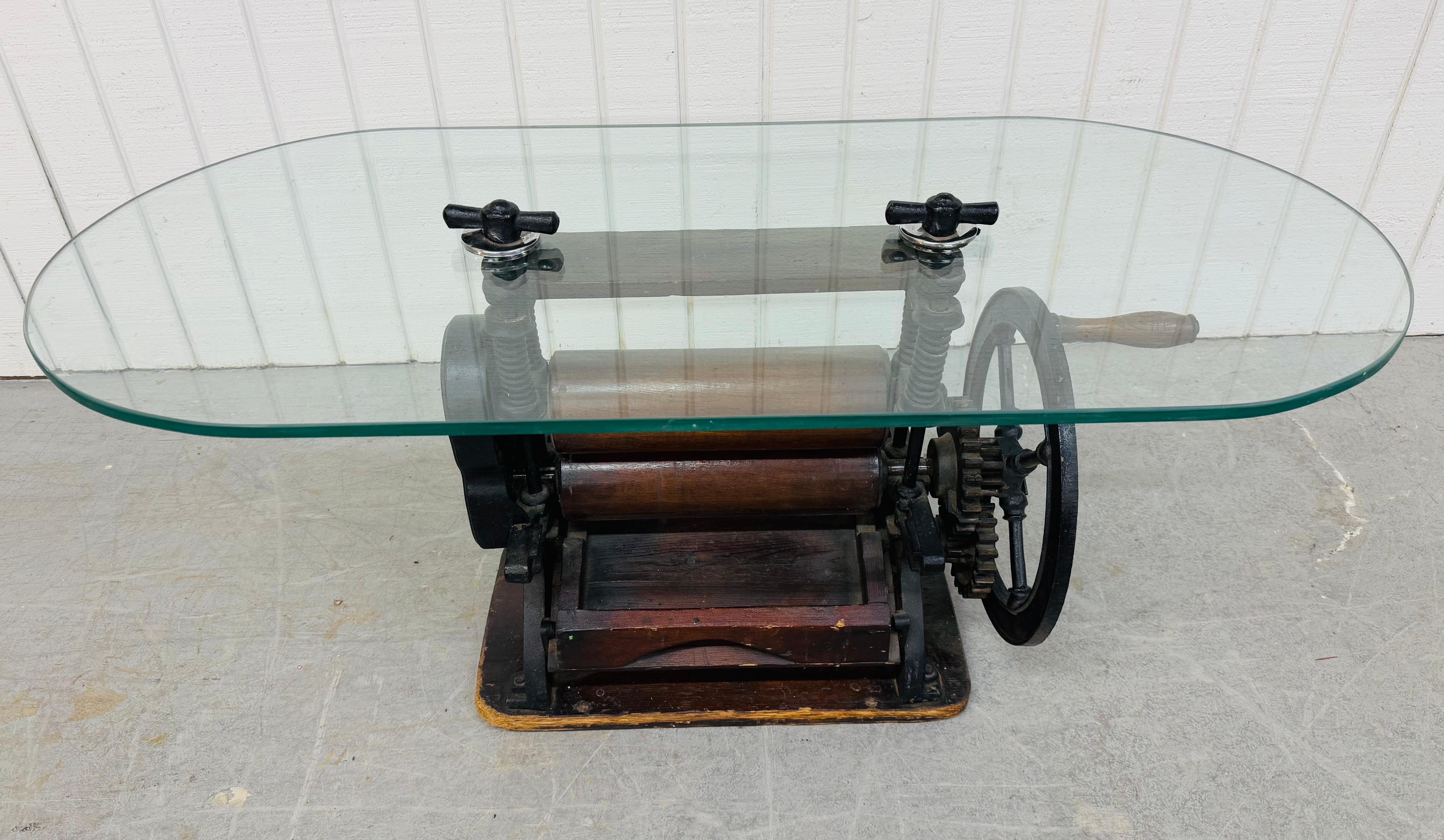 Americano Tavolino industriale vintage con piano in vetro