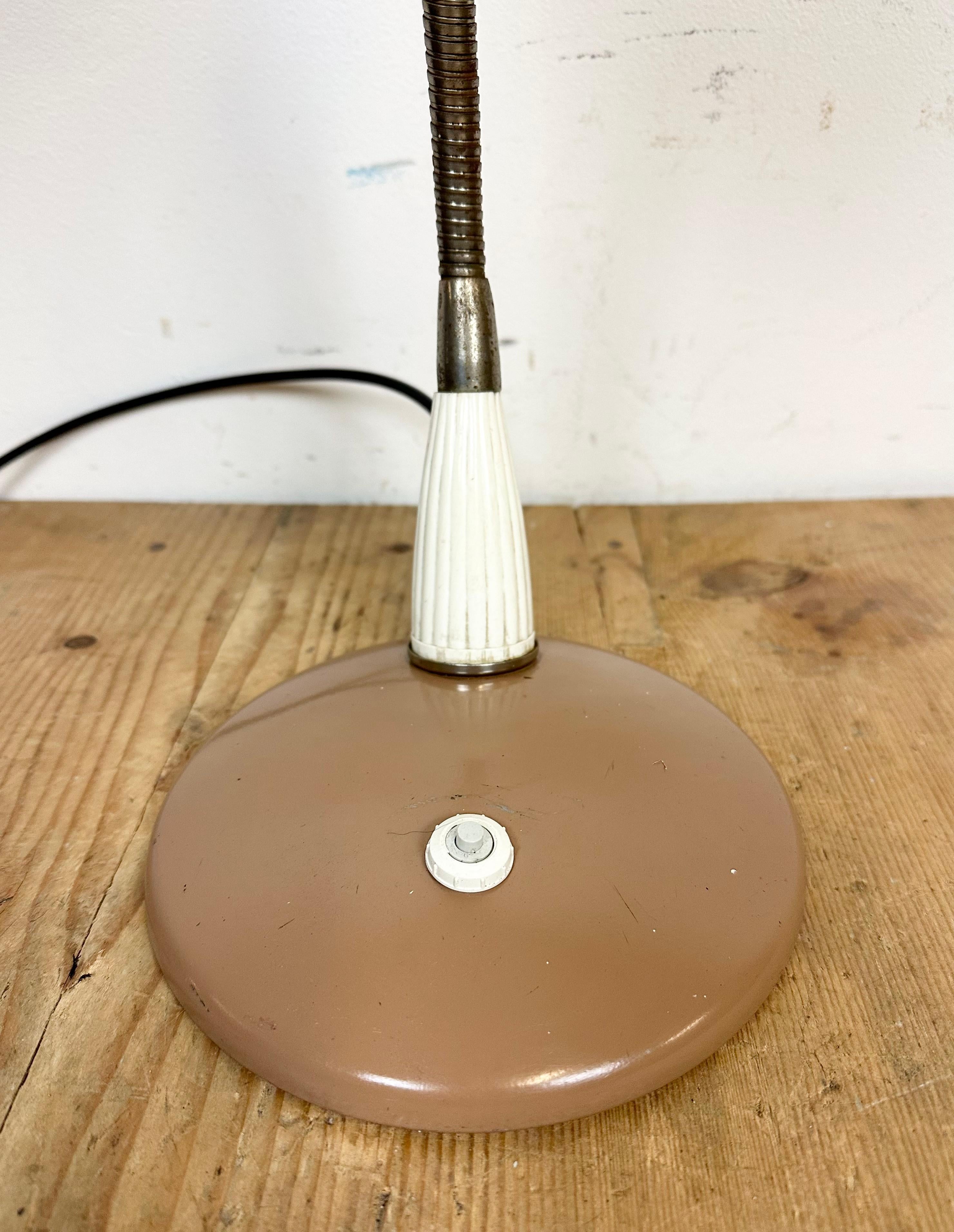 Vintage Industrial Gooseneck Table Lamp, 1960s For Sale 6