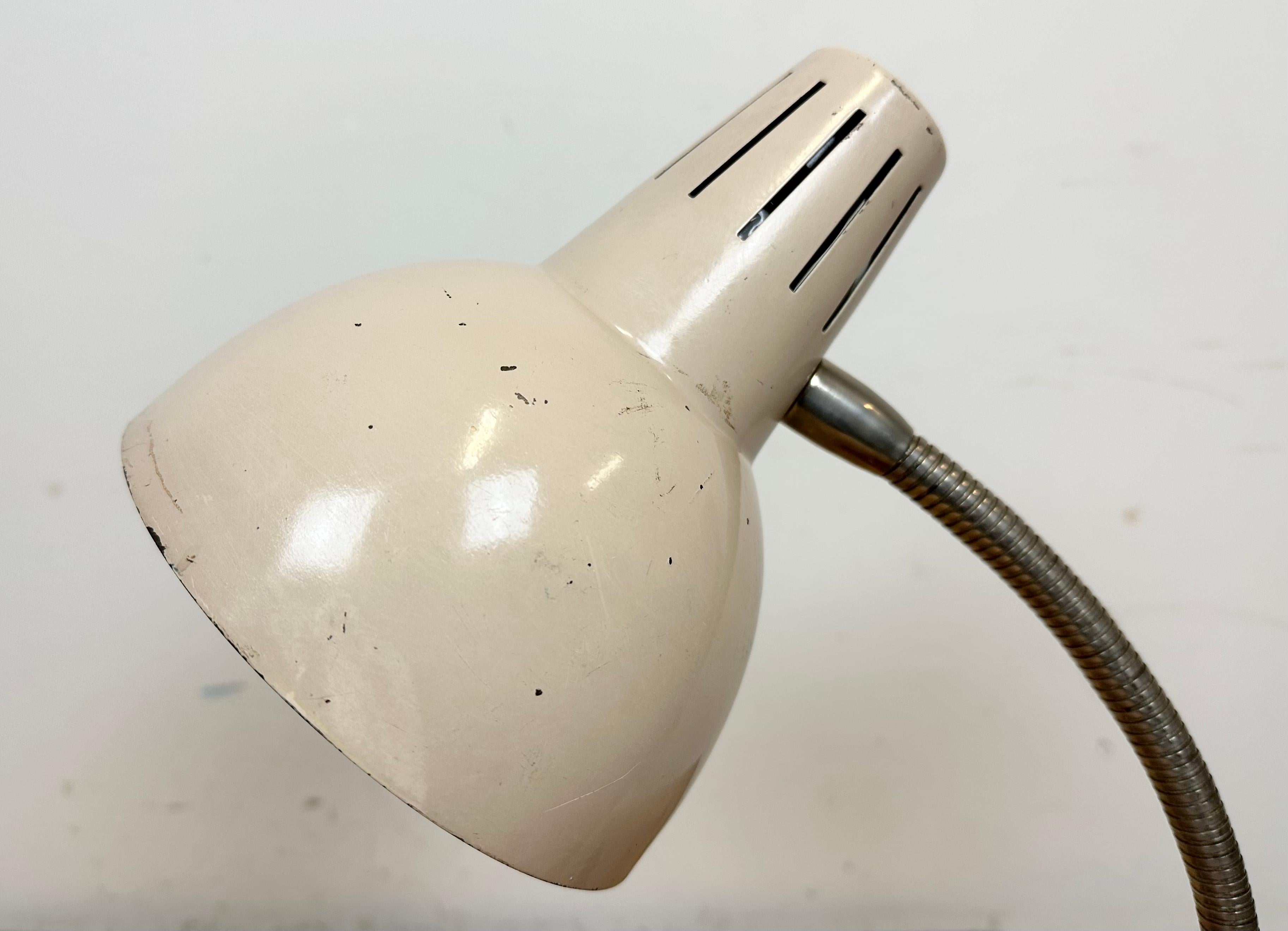 Vintage Industrial Gooseneck Table Lamp, 1960s In Good Condition For Sale In Kojetice, CZ