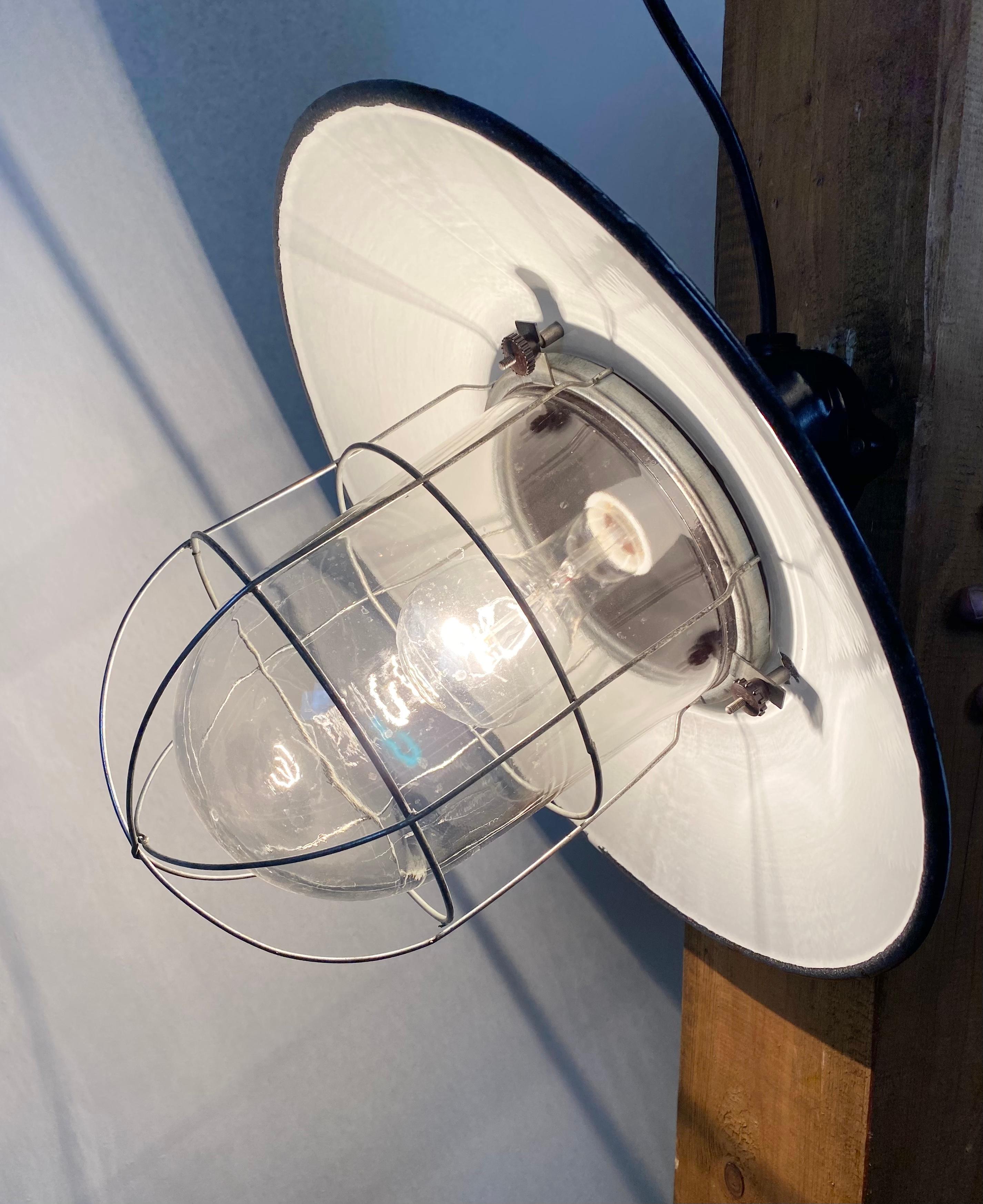Vintage Industrial Grey Enamel Wall Lamp, 1960s 3