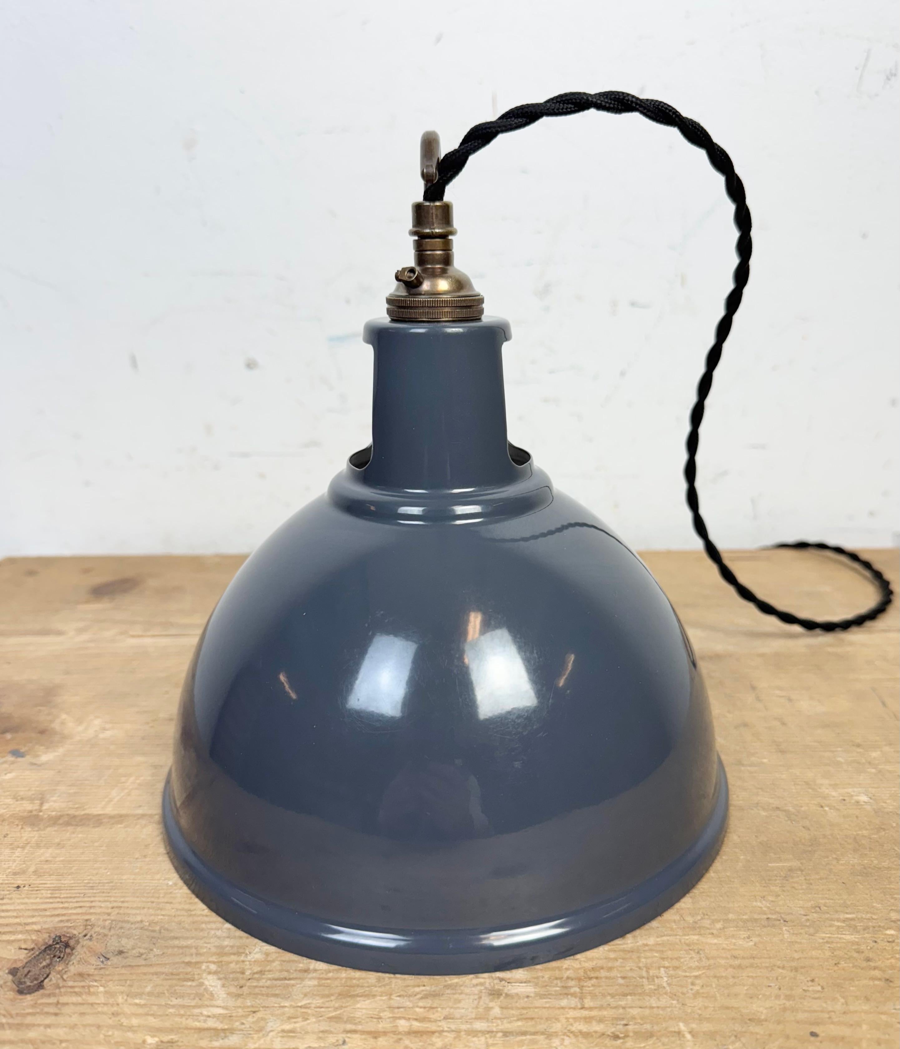 Vintage Industrial Grey Painted Pendant Lamp, 2000s For Sale 10