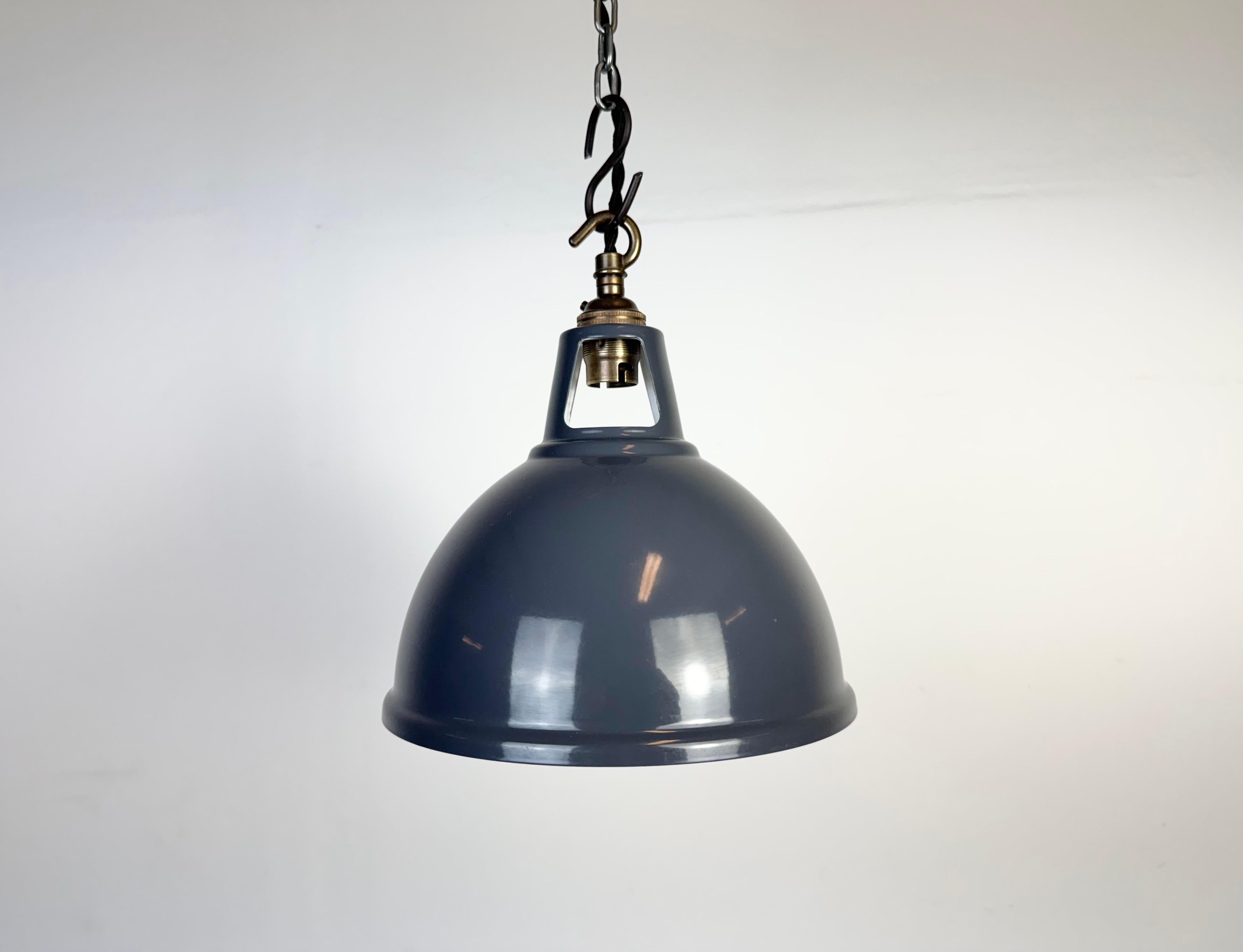 Vintage grey painted pendant light in industrial style made in United Kingdom between 2000-2010. Brass top. The socket requires  B22 light bulbs. New wire. The weight of the lamp is 0,3 kg.The diameter of the lamp is 20 cm.