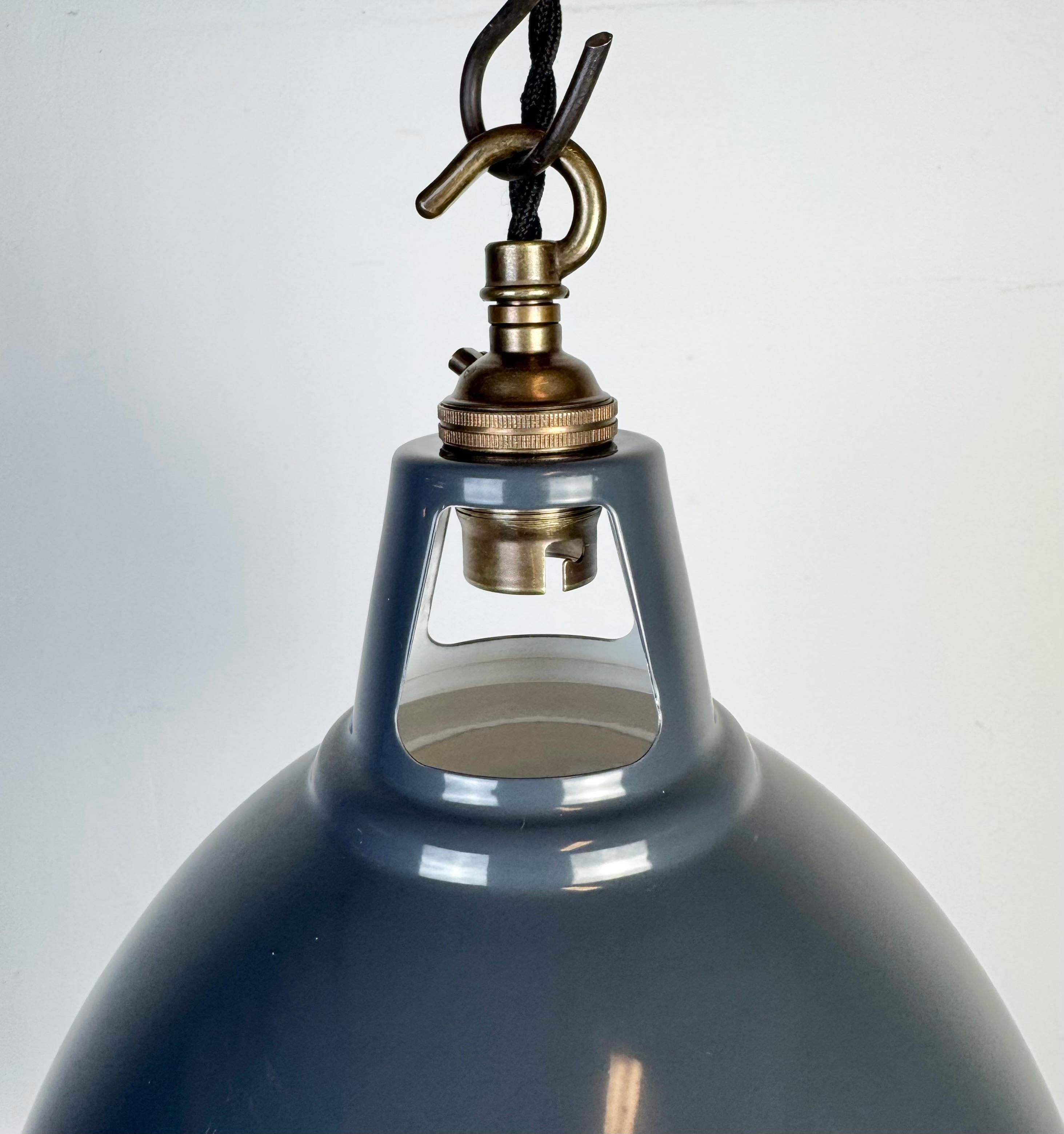 Vintage Industrial Grey Painted Pendant Lamp, 2000s In Good Condition For Sale In Kojetice, CZ