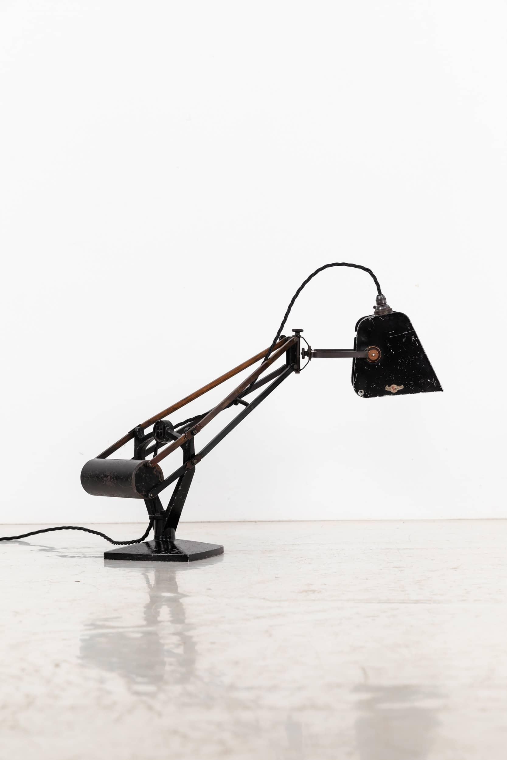 Mid-20th Century Vintage Industrial Hadrill & Hortsmann Counterbalance 'Pluslite' Desk Lamp c1940 For Sale