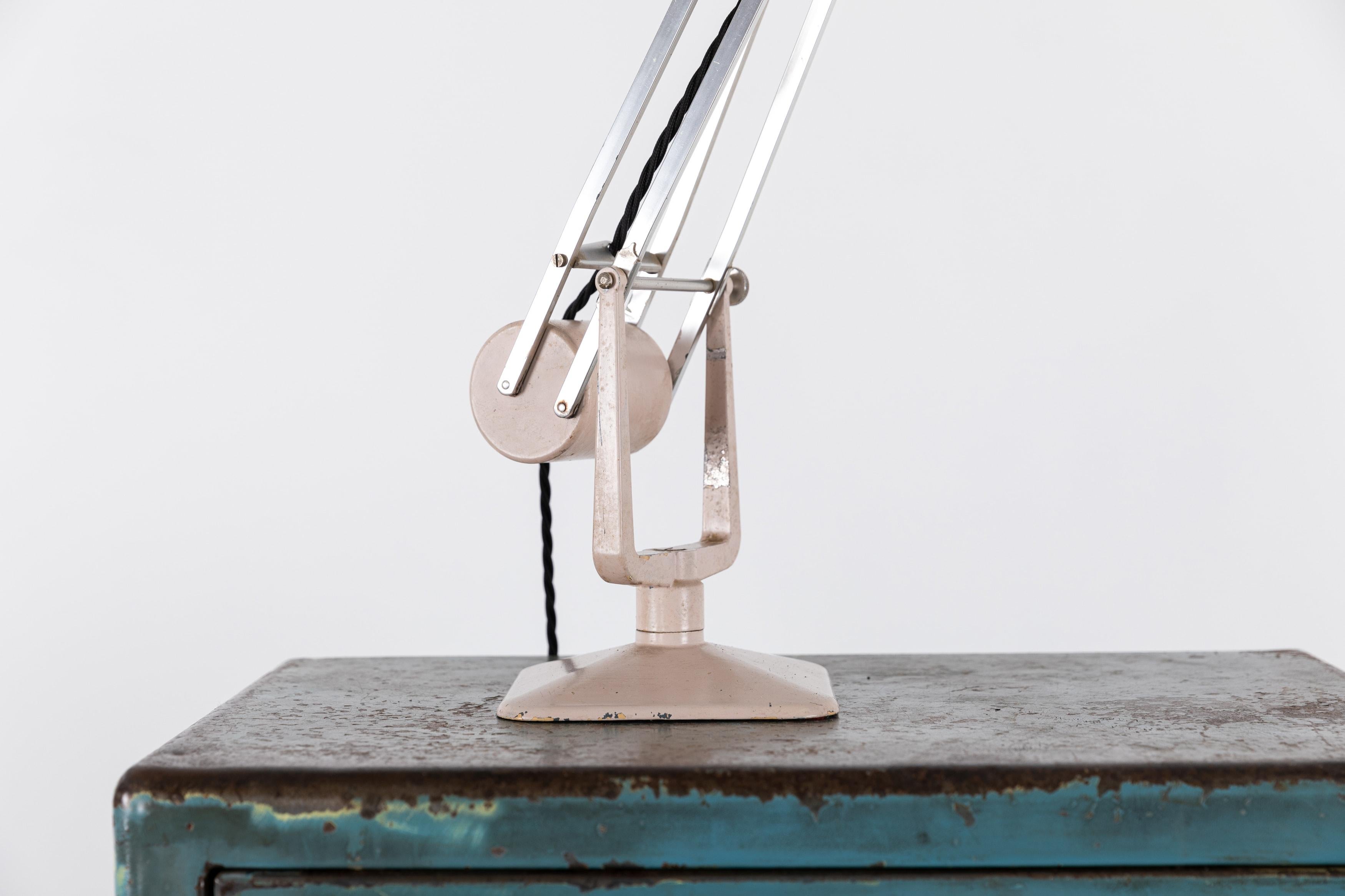 Vintage Industrial Hadrill & Hortsmann Counterbalance 'Roller' Desk Lamp, c.1940 For Sale 1