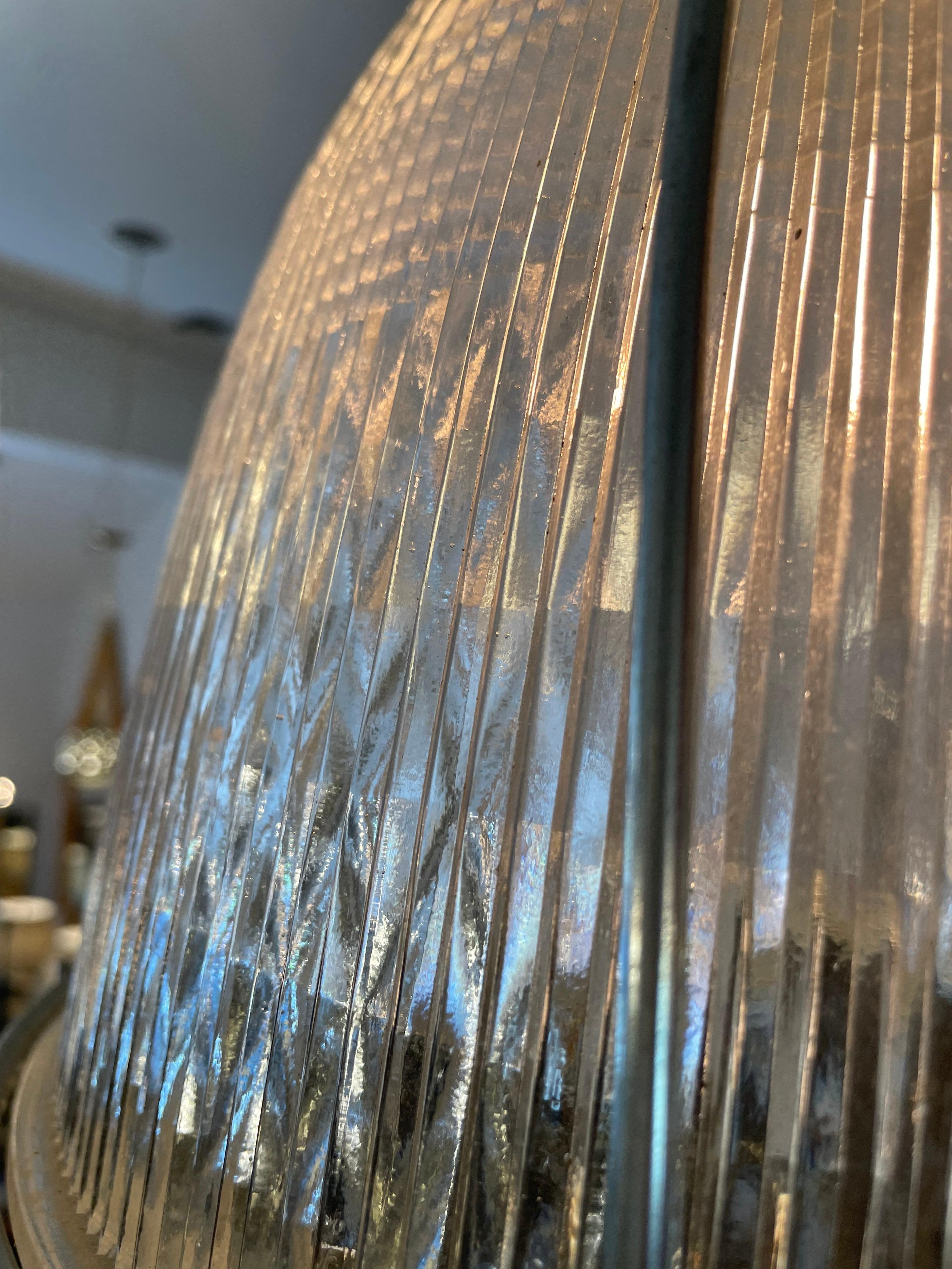 Lampe industrielle vintage en verre moulé halogène Bon état - En vente à East Hampton, NY