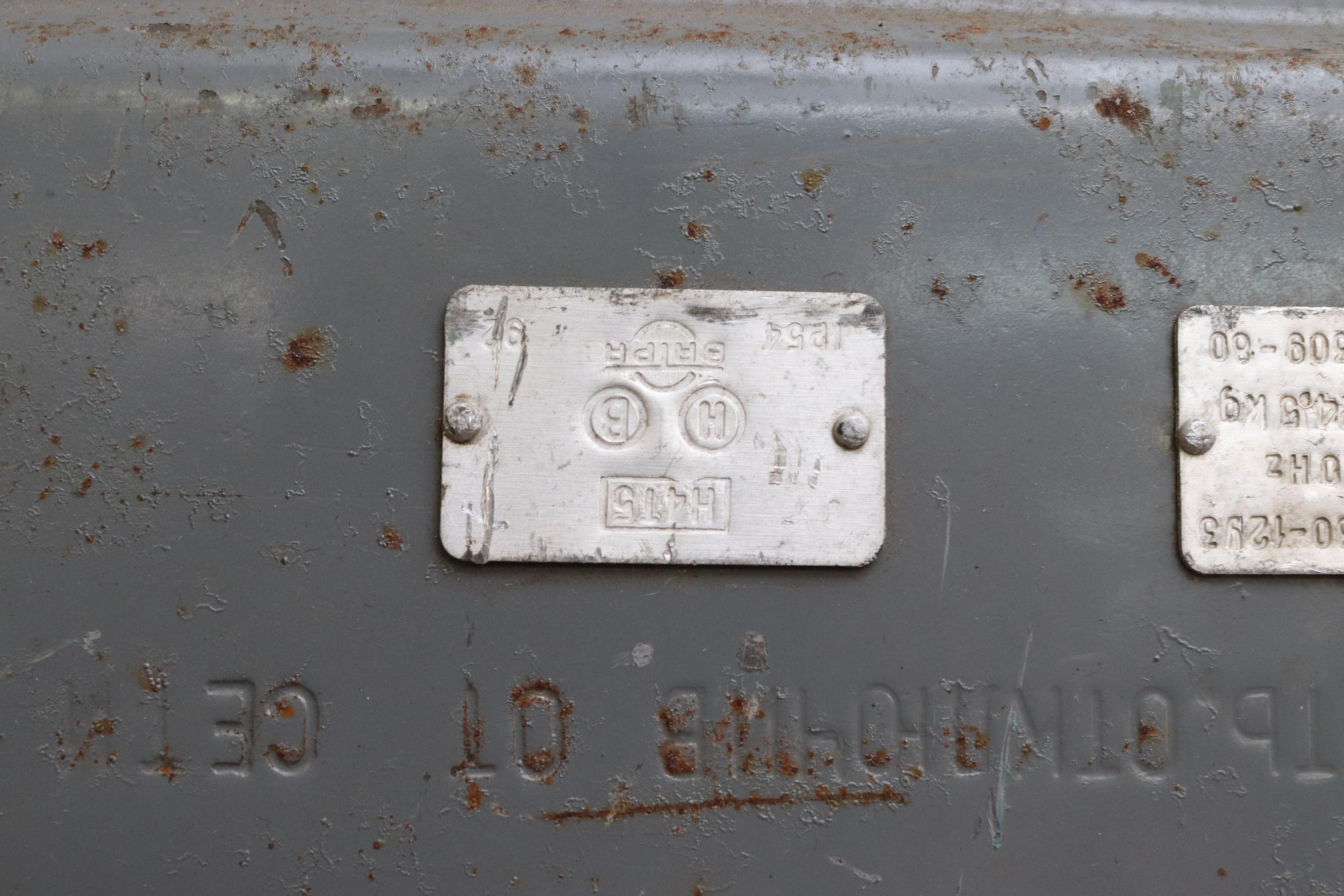 Vintage Industrial Hanging Fluorescent Tube Lights 8