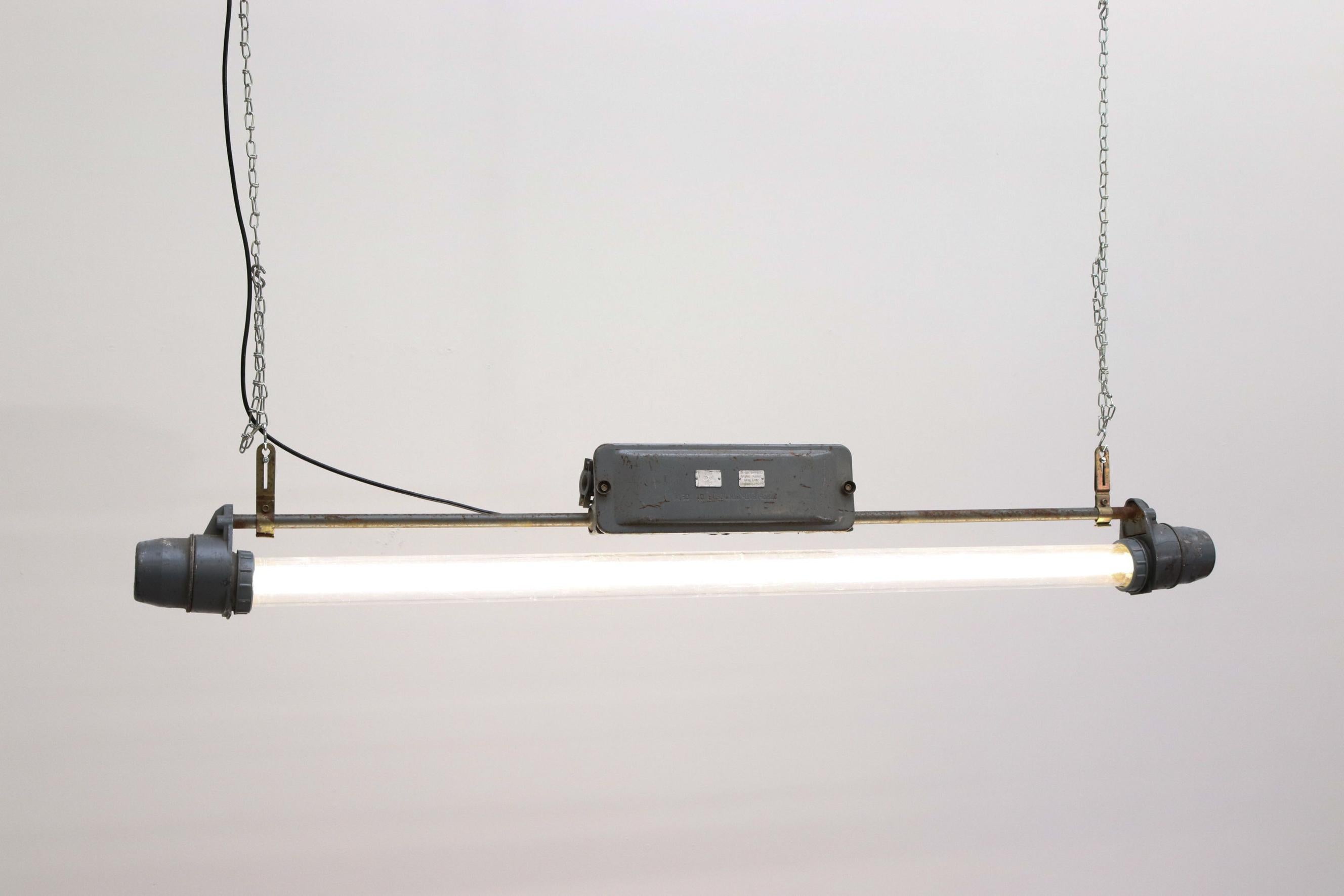 hanging fluorescent light
