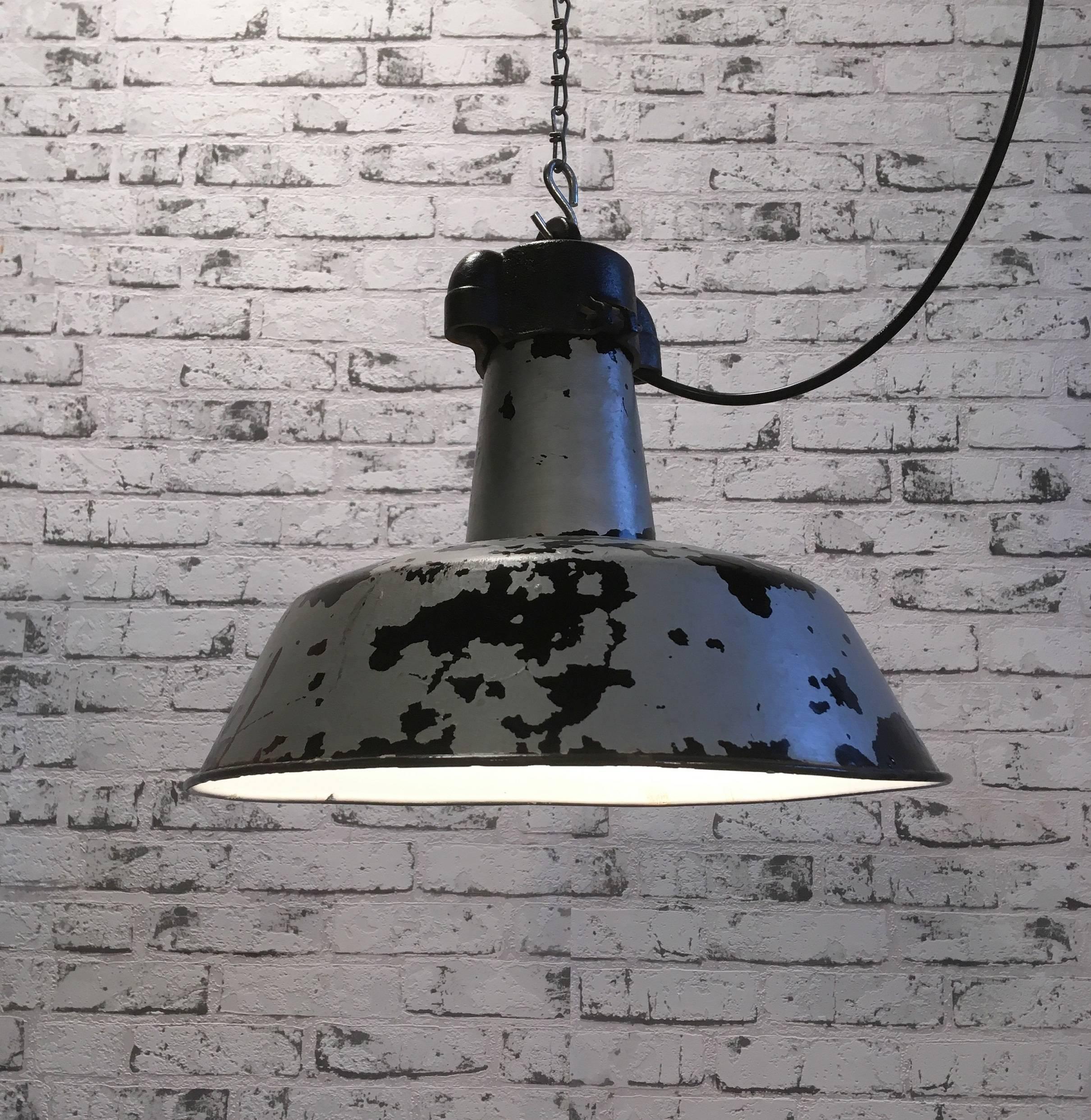 Czech Vintage Industrial Hanging Lamp, 1950s