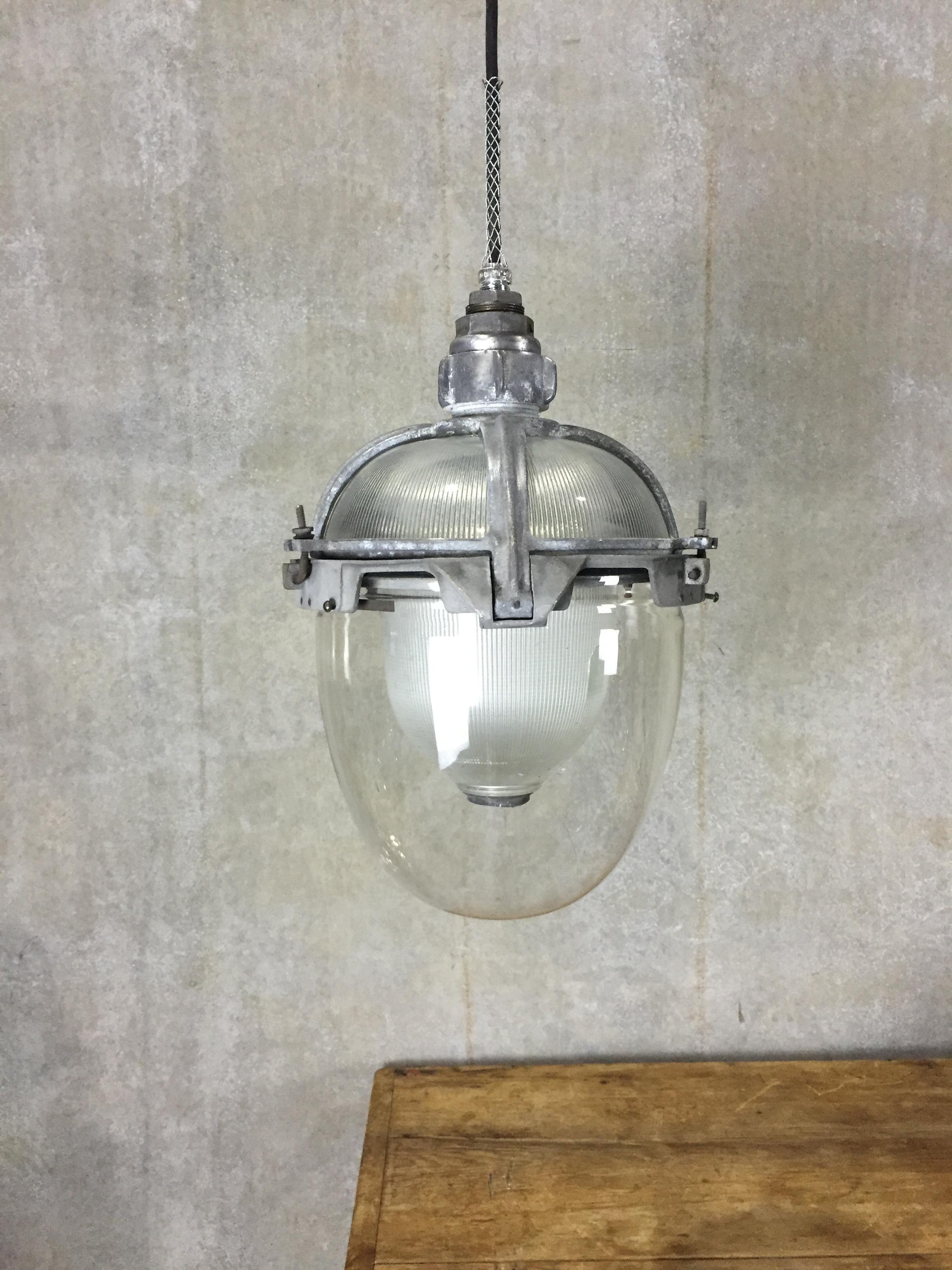 Incredible set of Holophane pendants, rewired, holds a regular incandescent or led bulb with full CSA approval.
Most of these types are found in HYDRO sub stations and rarely come to market. a rare opportunity to get a group of lights like this .
WE