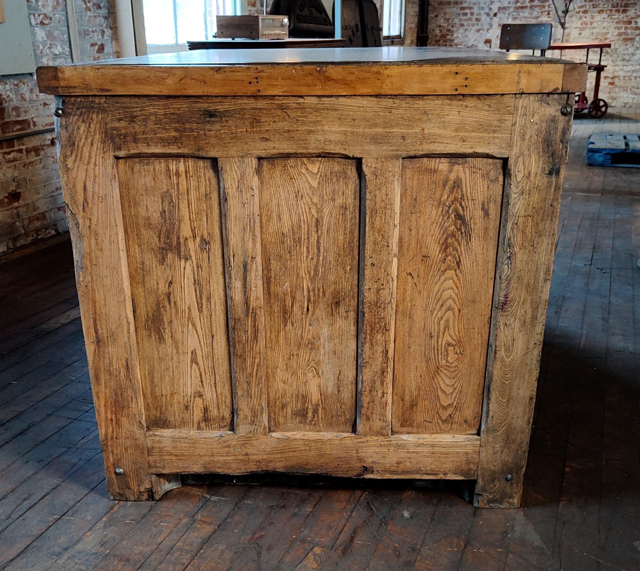 American Vintage Industrial Island / Display Cabinet