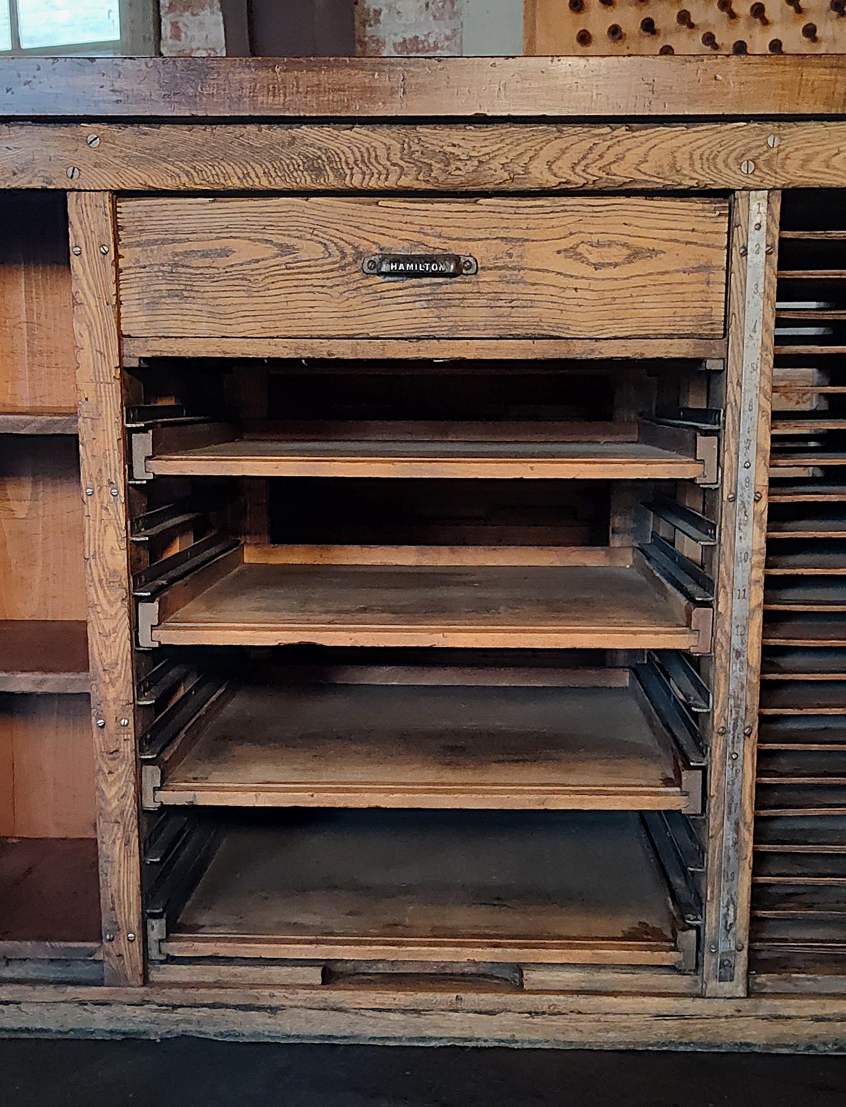 Vintage Industrial Island / Display Cabinet 1