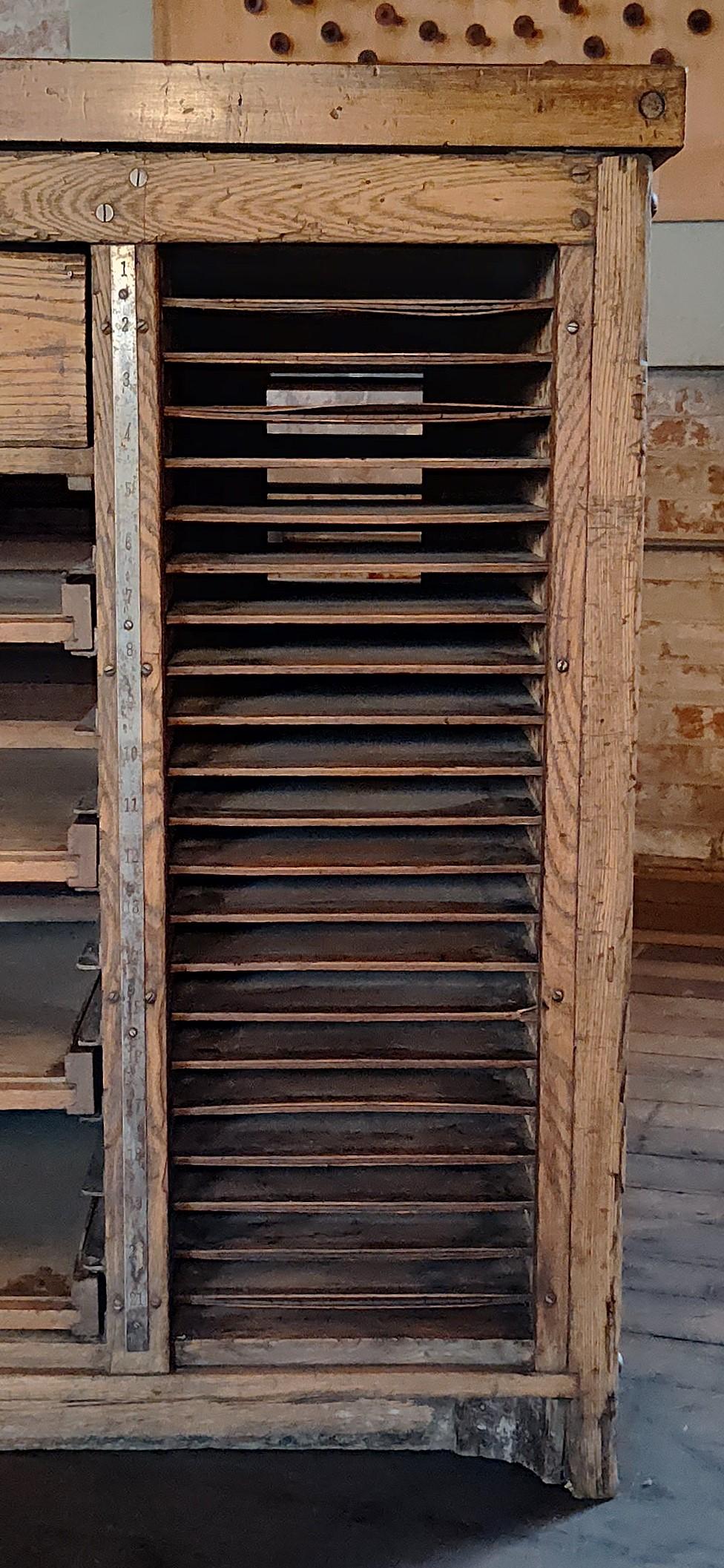 Vintage Industrial Island / Display Cabinet 2