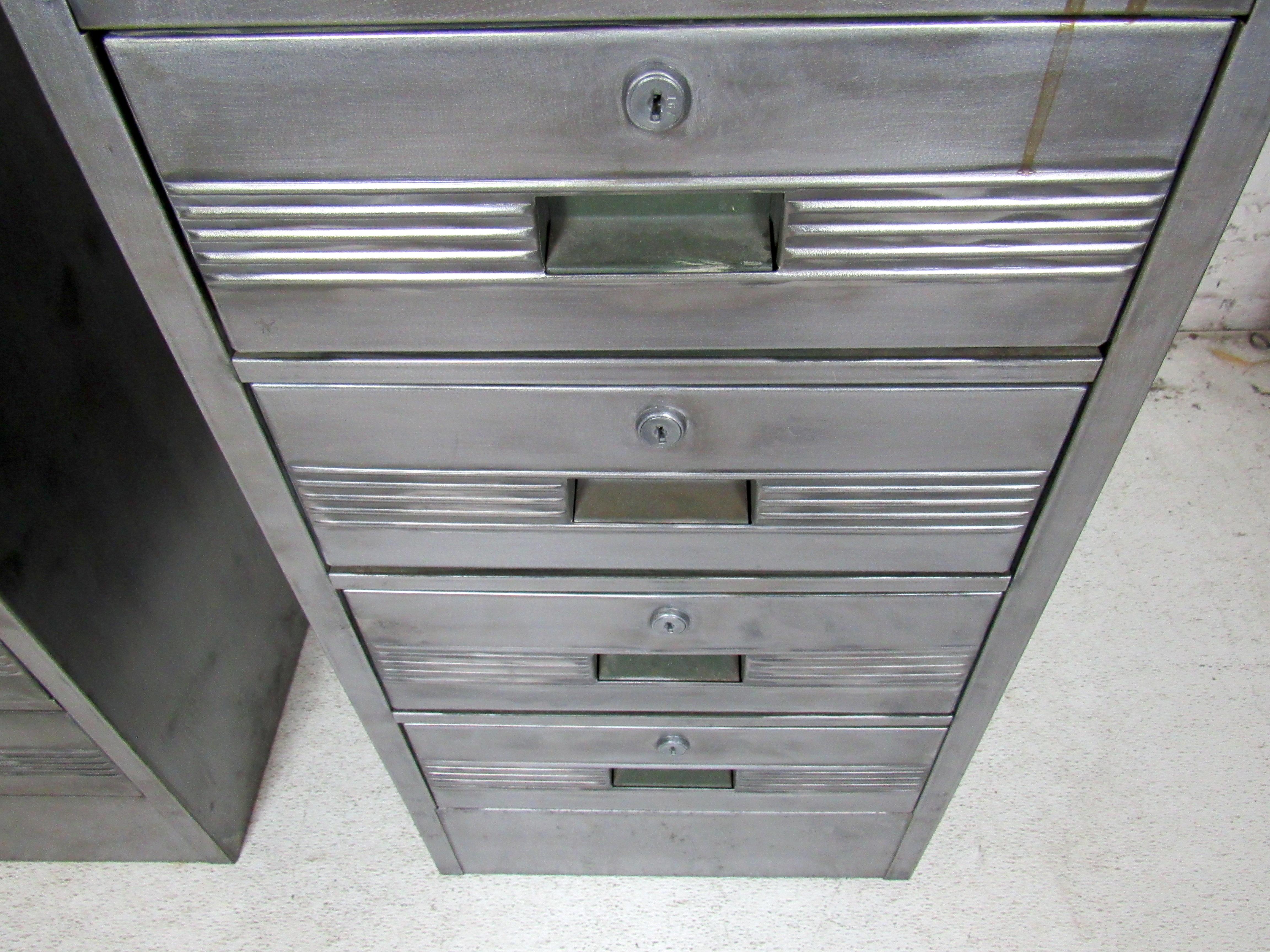 Vintage Industrial Metal Cabinets In Good Condition In Brooklyn, NY