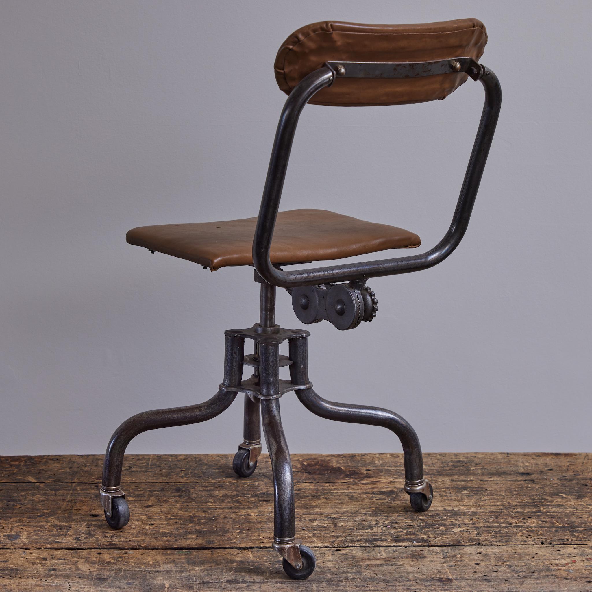 Industrieller Metall-Schreibtischstuhl im Vintage-Stil 1