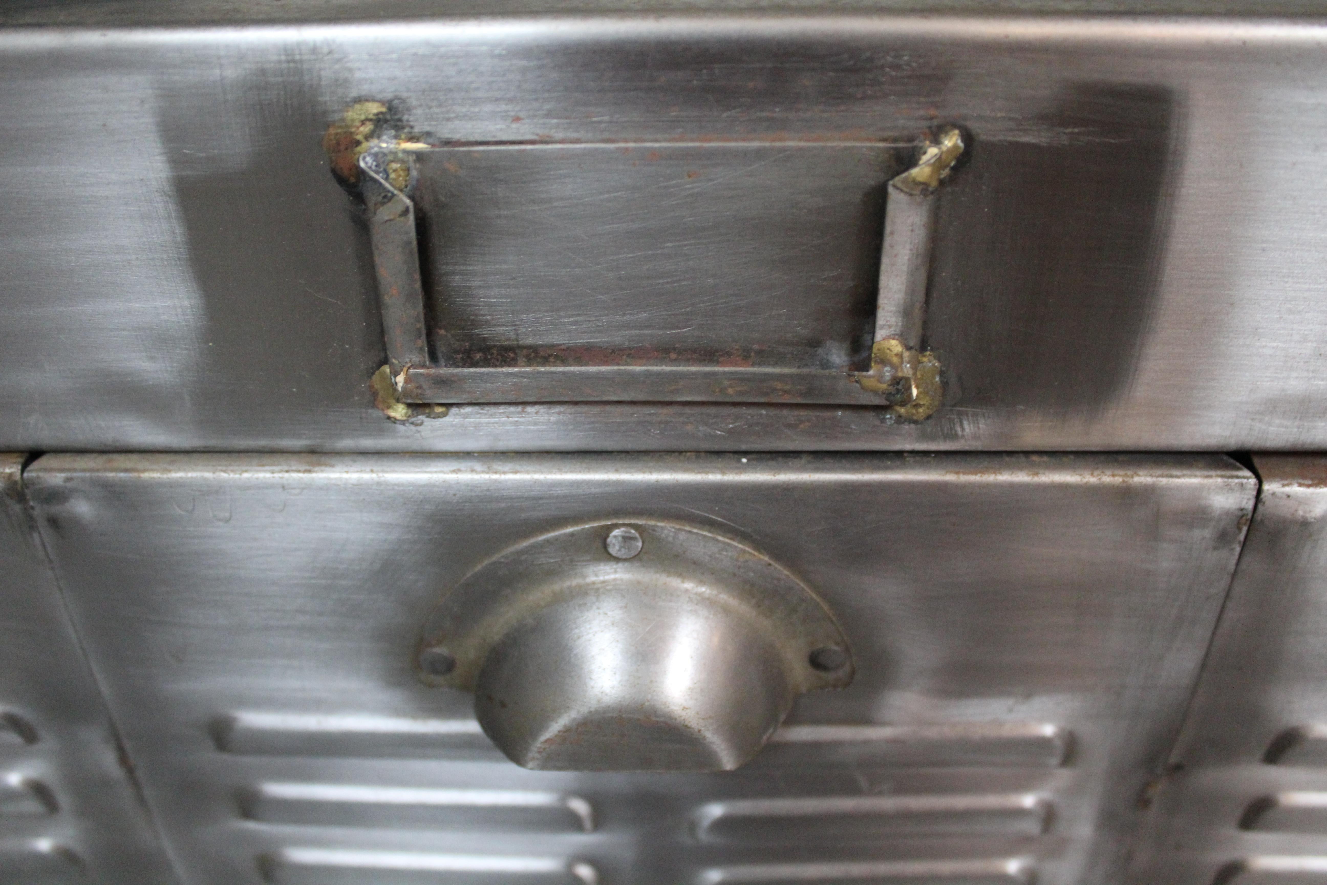 Vintage Industrial Metal Media Stand For Sale 6