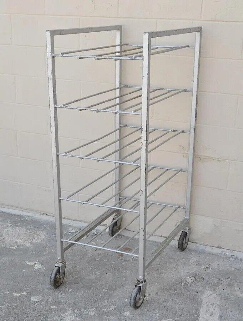 Industriale Vintage Industrial Metal Rolling 5 Tier Bakery Bakers Cart Display Shelf Rack in vendita