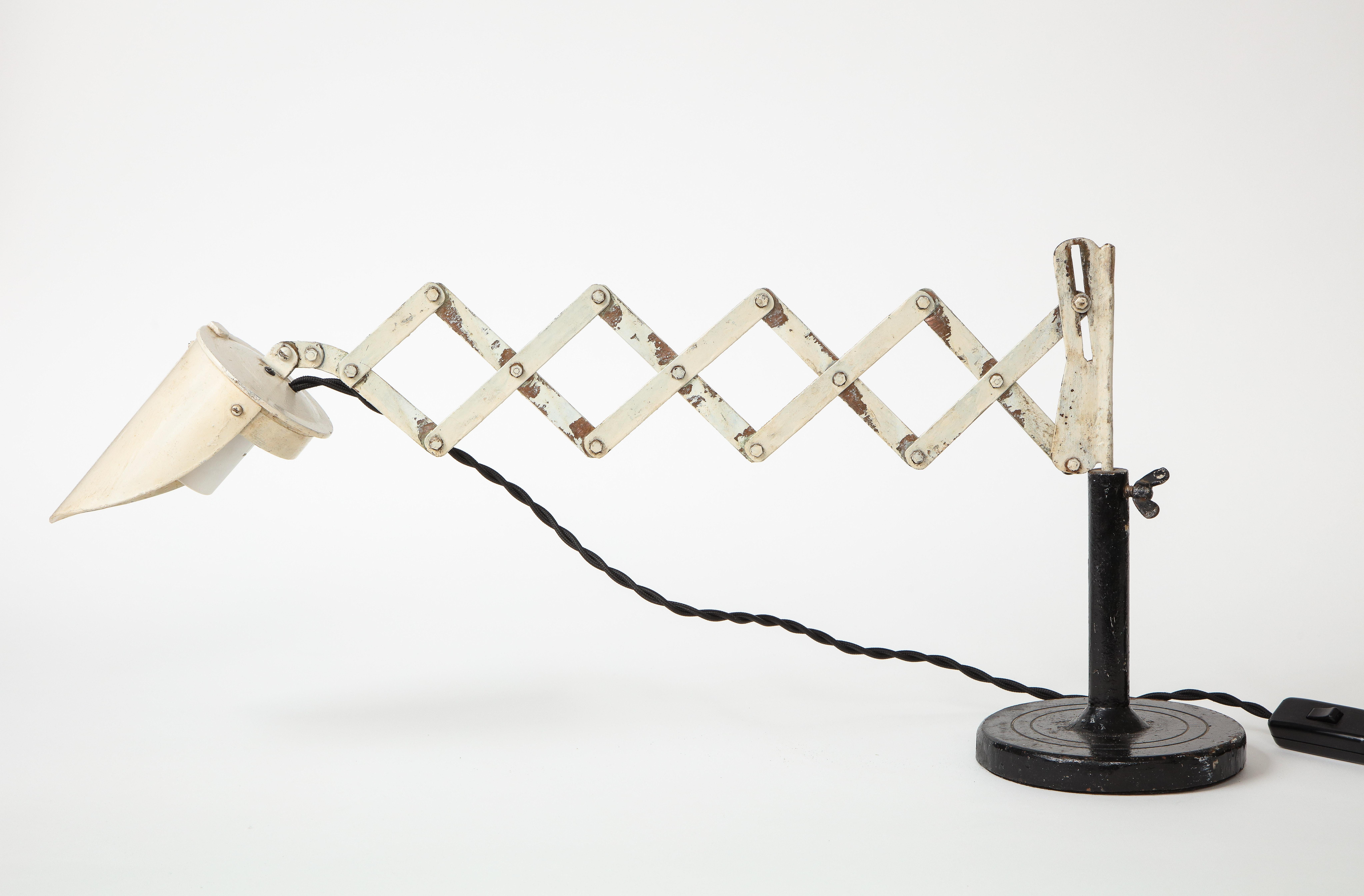 Vintage Industrial Metal Scissor Lamp, circa 20th Century In Good Condition In New York City, NY
