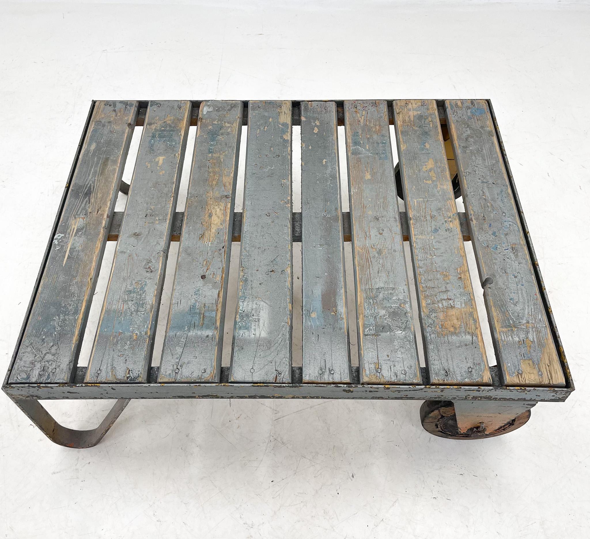 Iron Vintage Industrial Metal & Wood Coffee Table For Sale