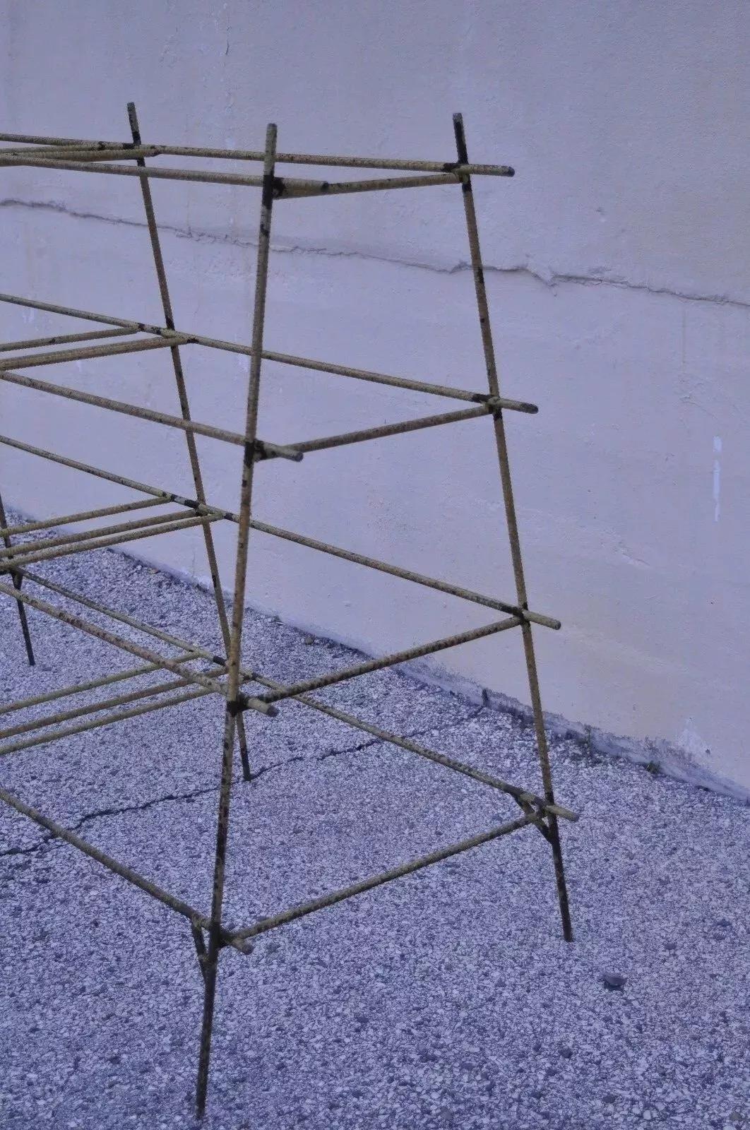 Rusty Display Rack Vintage Industrial Modern Iron Rebar Rusty Yellow Shelf Display ...