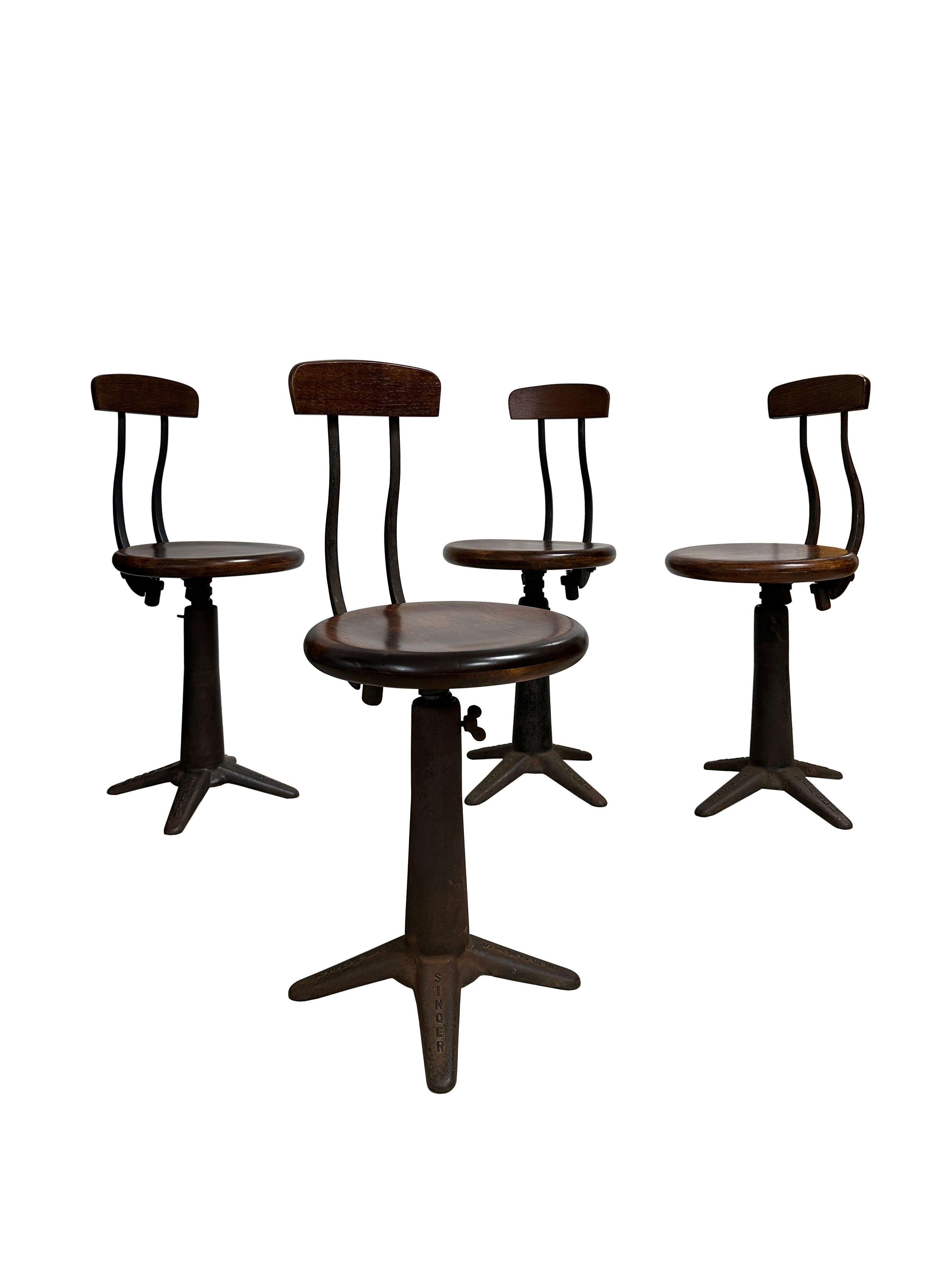 Britannico Vintage Industrial Original Singer Sewing Spring Back Factory Chairs Sedia Sgabello in vendita